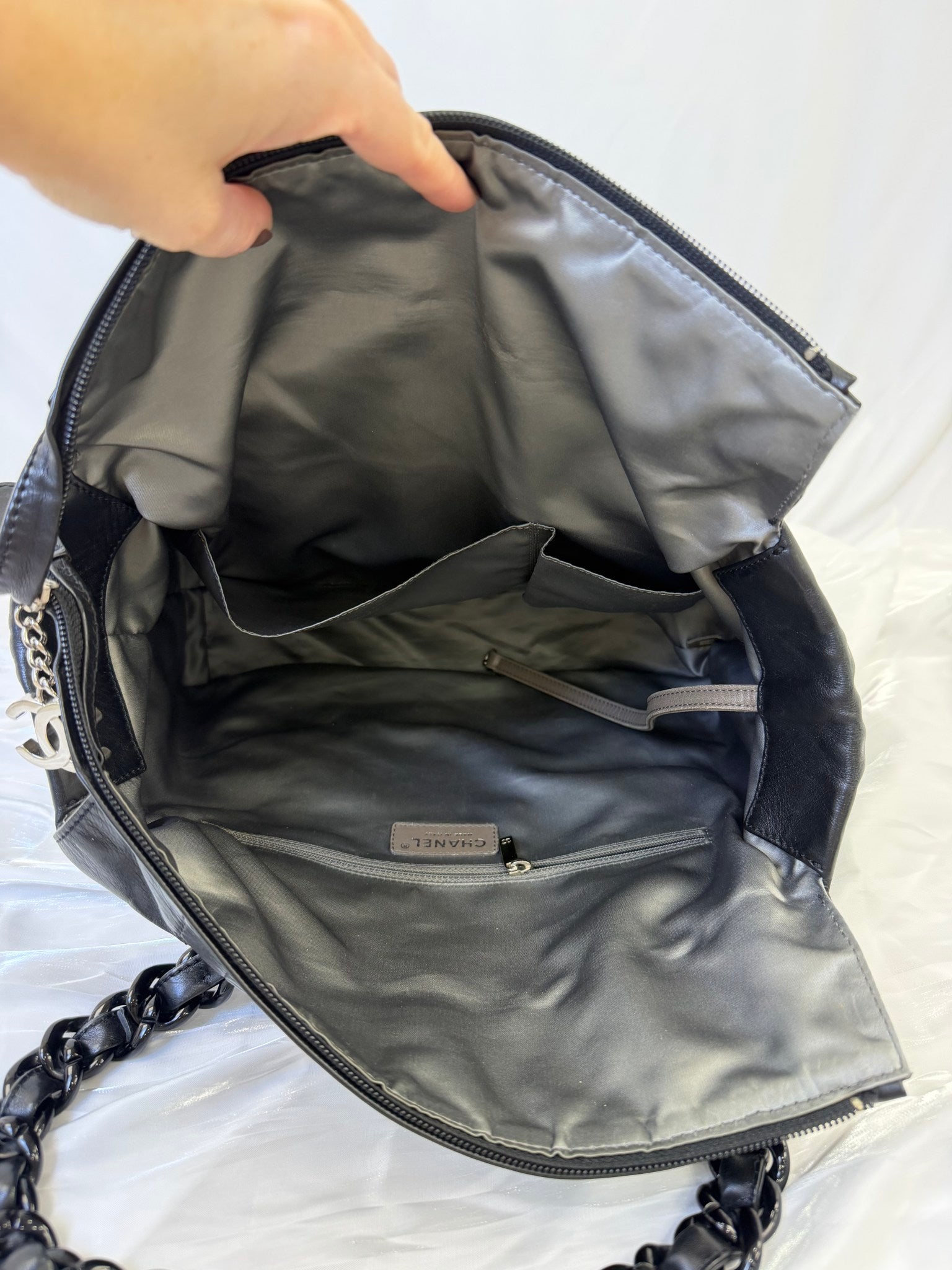 Chanel Black Caviar Leather Modem Chain Tote