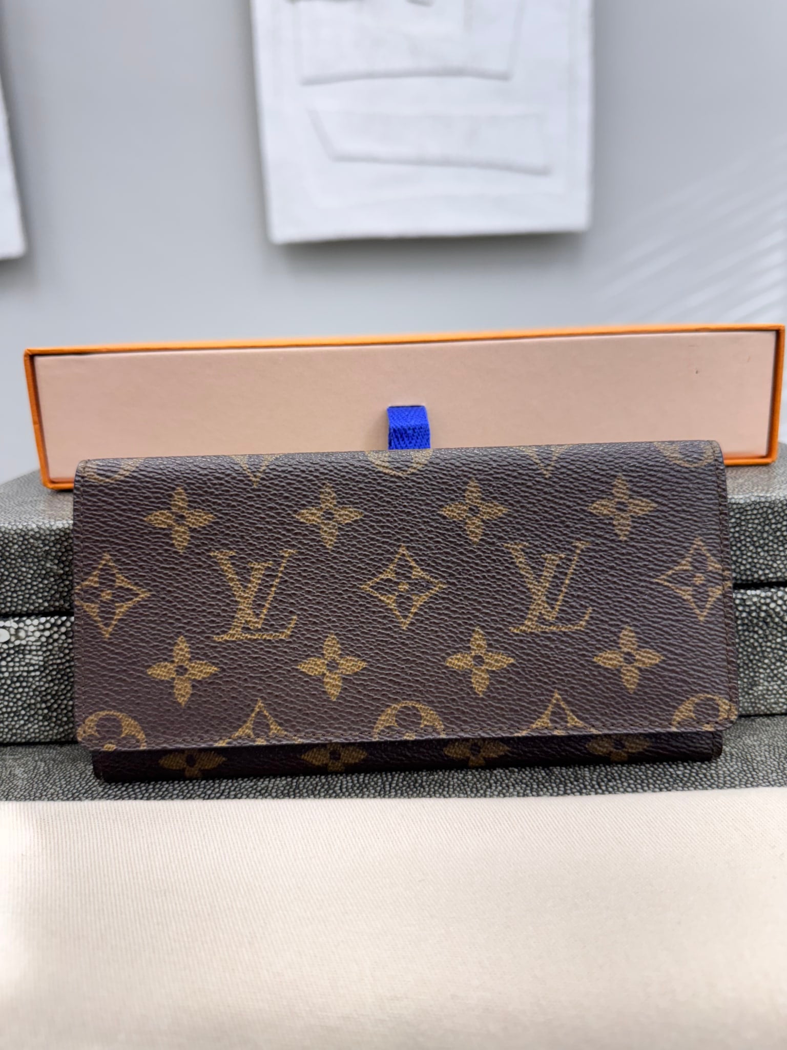 Louis Vuttion Monogram Long Wallet