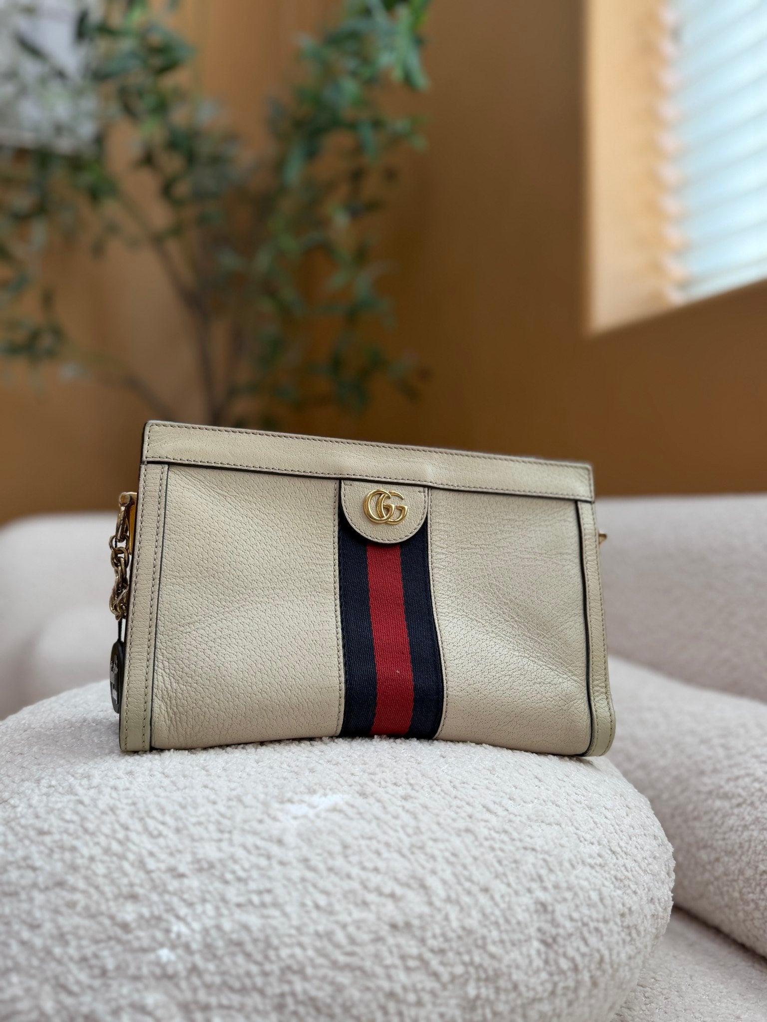 Gucci Cream Ophidia Shoulder Bag