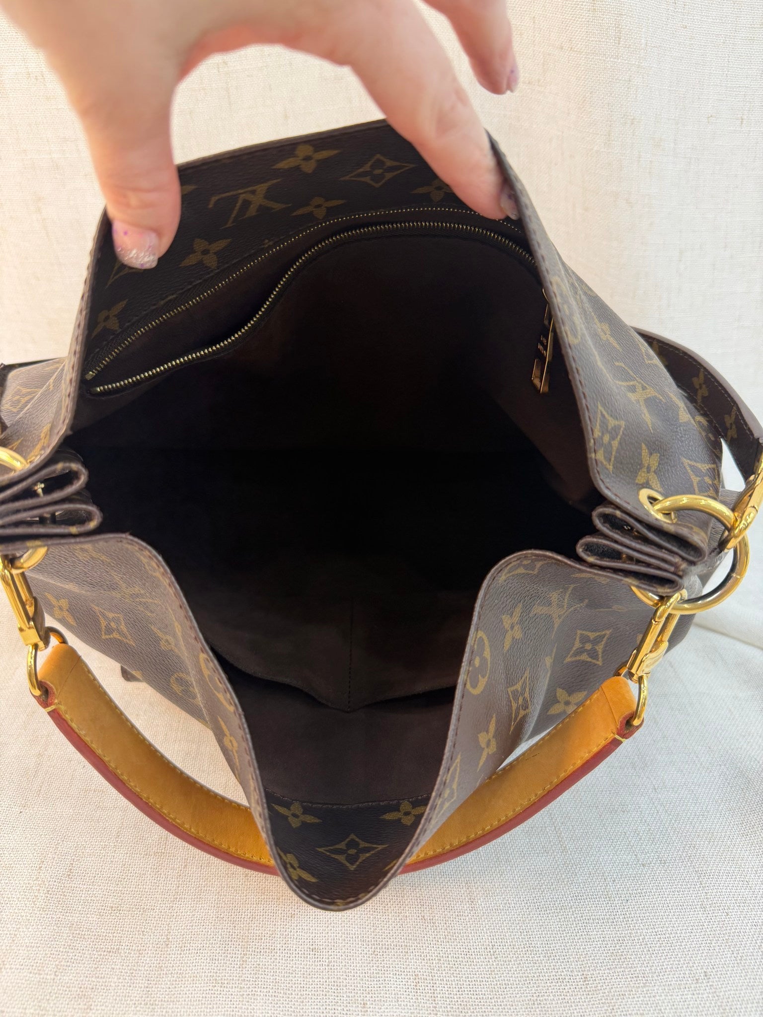 Louis Vuitton Monogram Metis Tote Bag