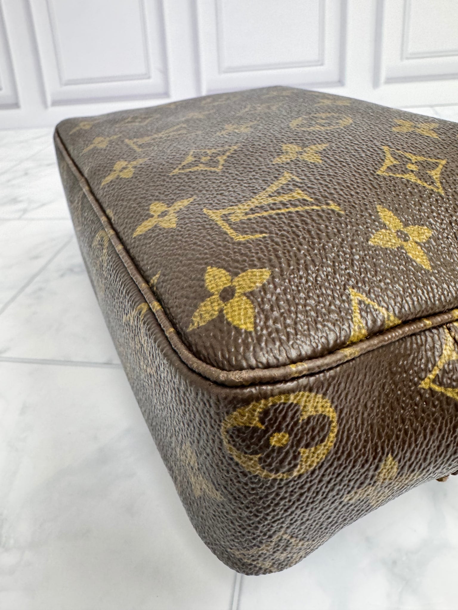 Louis Vuitton Monogram Trousse Toilette 23