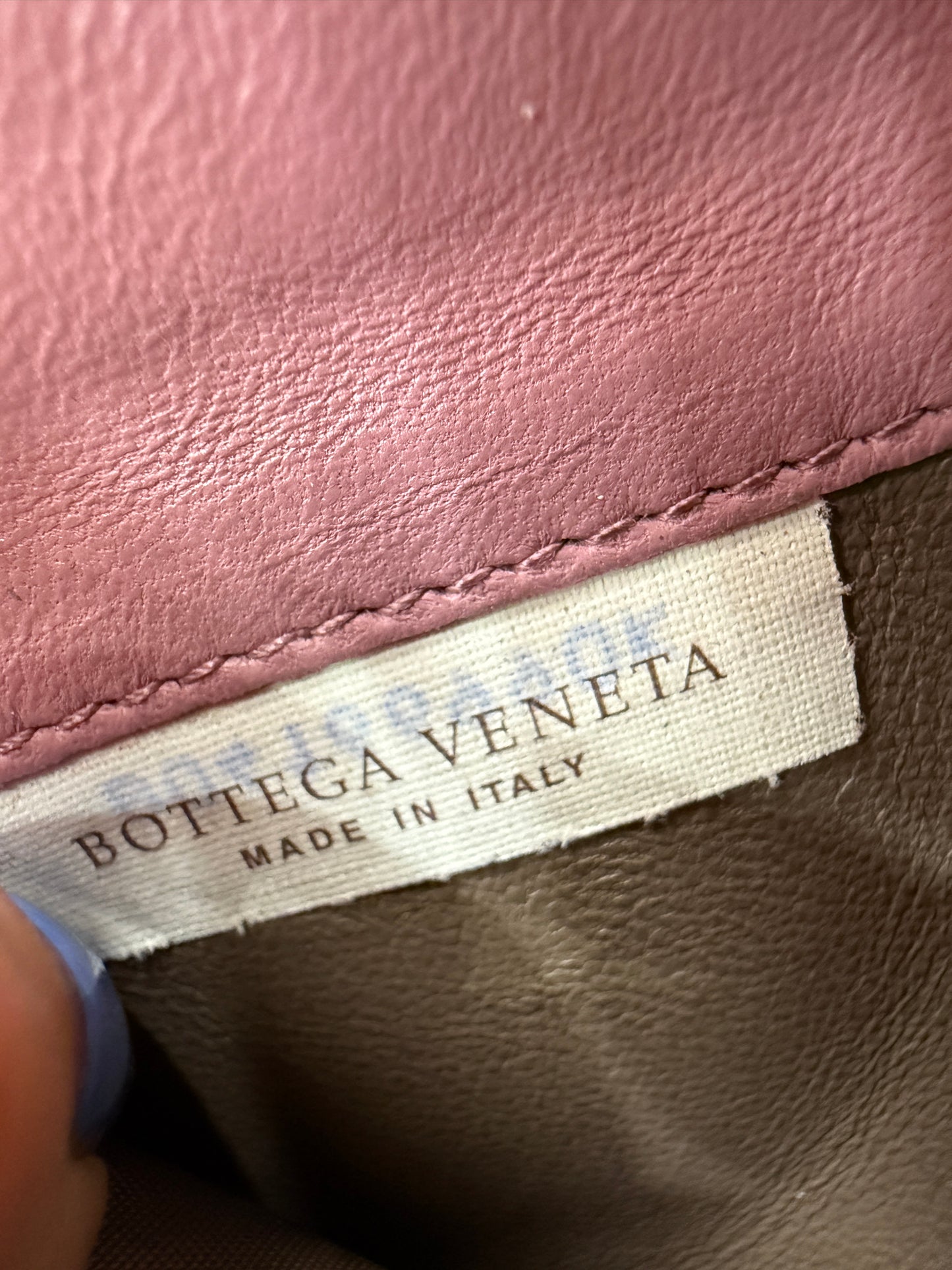 Bottega Veneta Mauve Intrecciato Leather Zippy Wallet