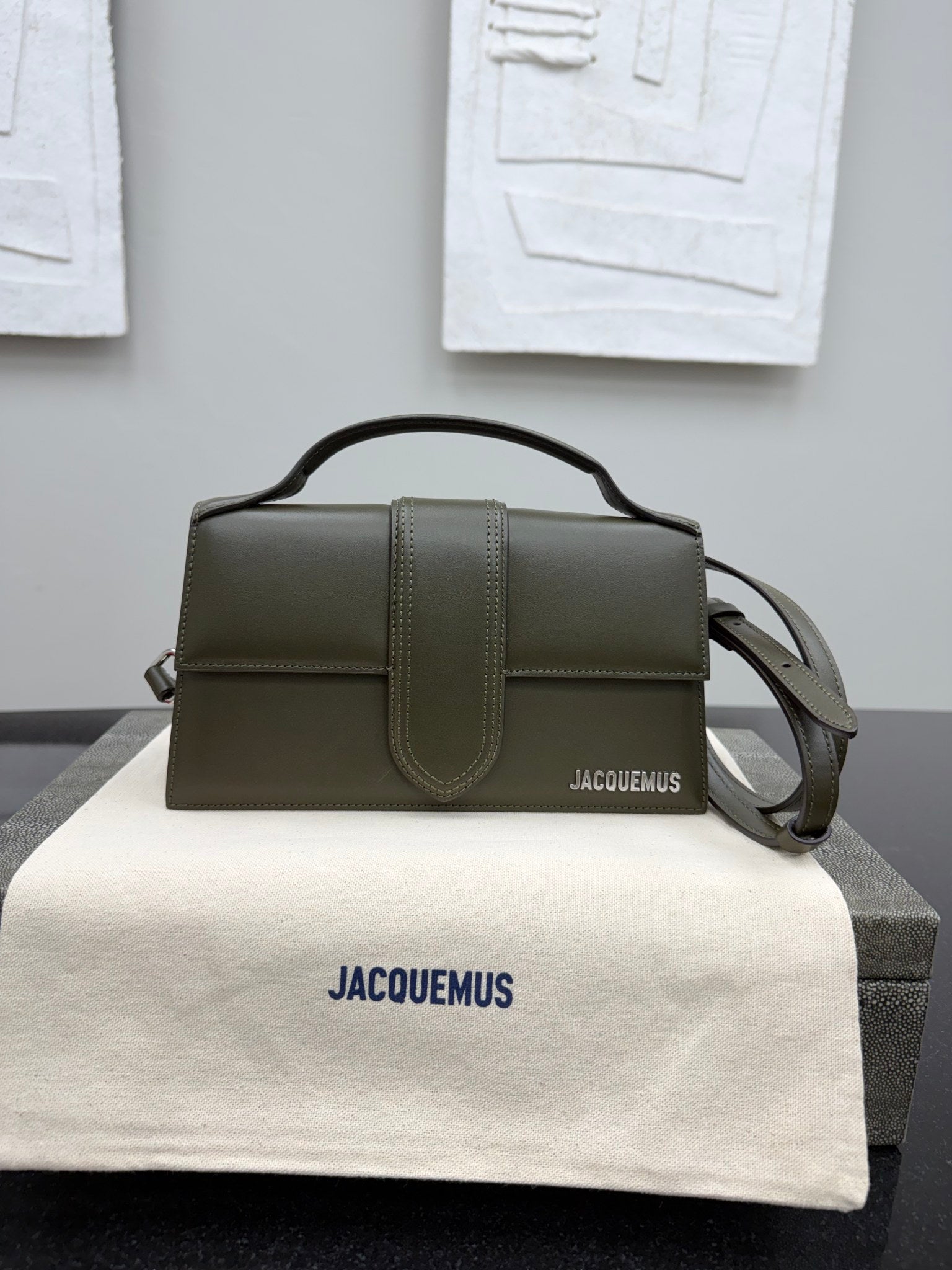 BRAND NEW - Jacquemus Olive Green Leather Le Grand Bambino Handbag 2Way Handbag