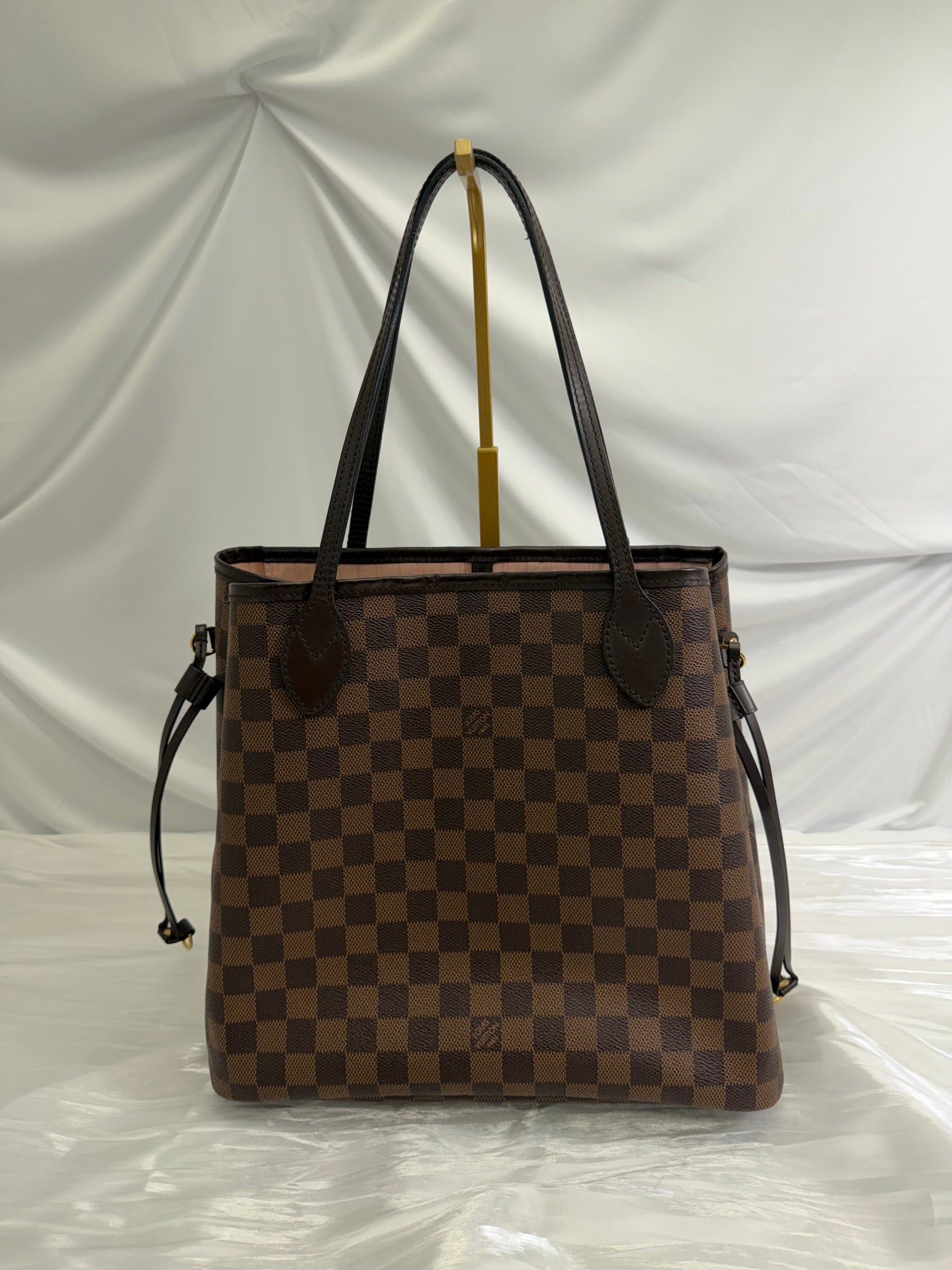 Louis Vuitton Damier Ebene Neverfull MM