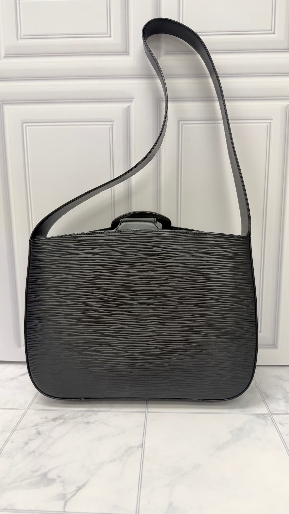 Louis Vuitton Black Epi Leather Reverie Shoulder Bag