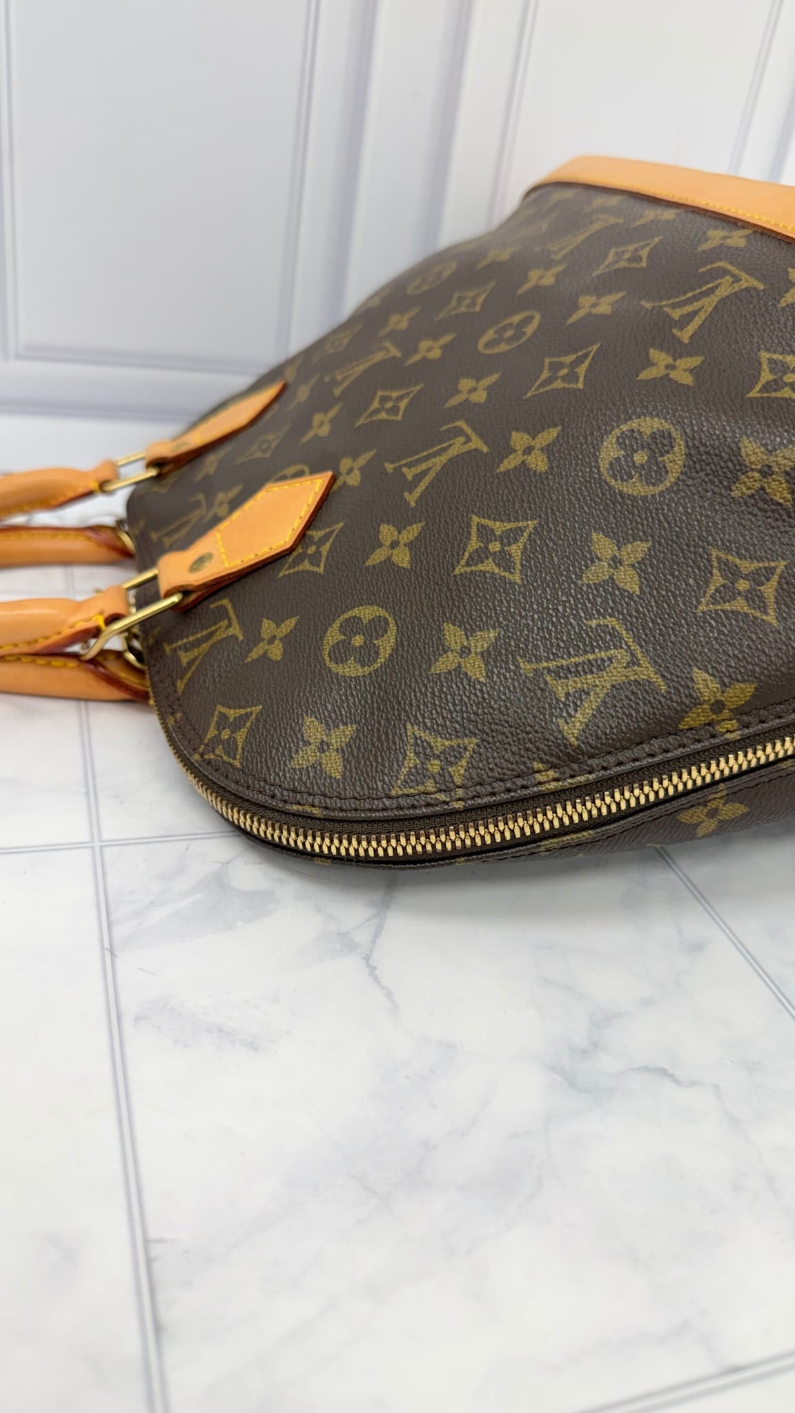 Louis Vuitton Monogram Alma PM Handbag