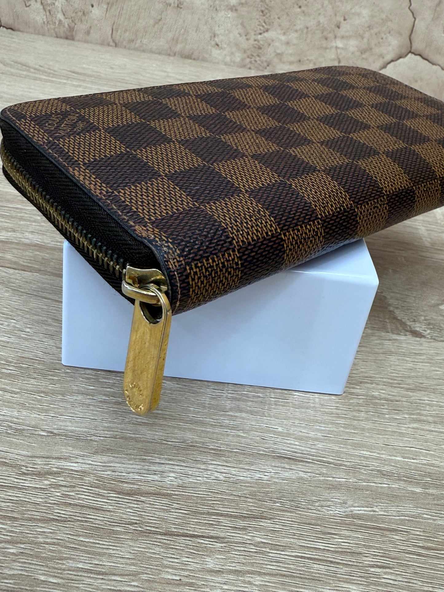 Louis Vuitton Damier Ebene Zippy Wallet