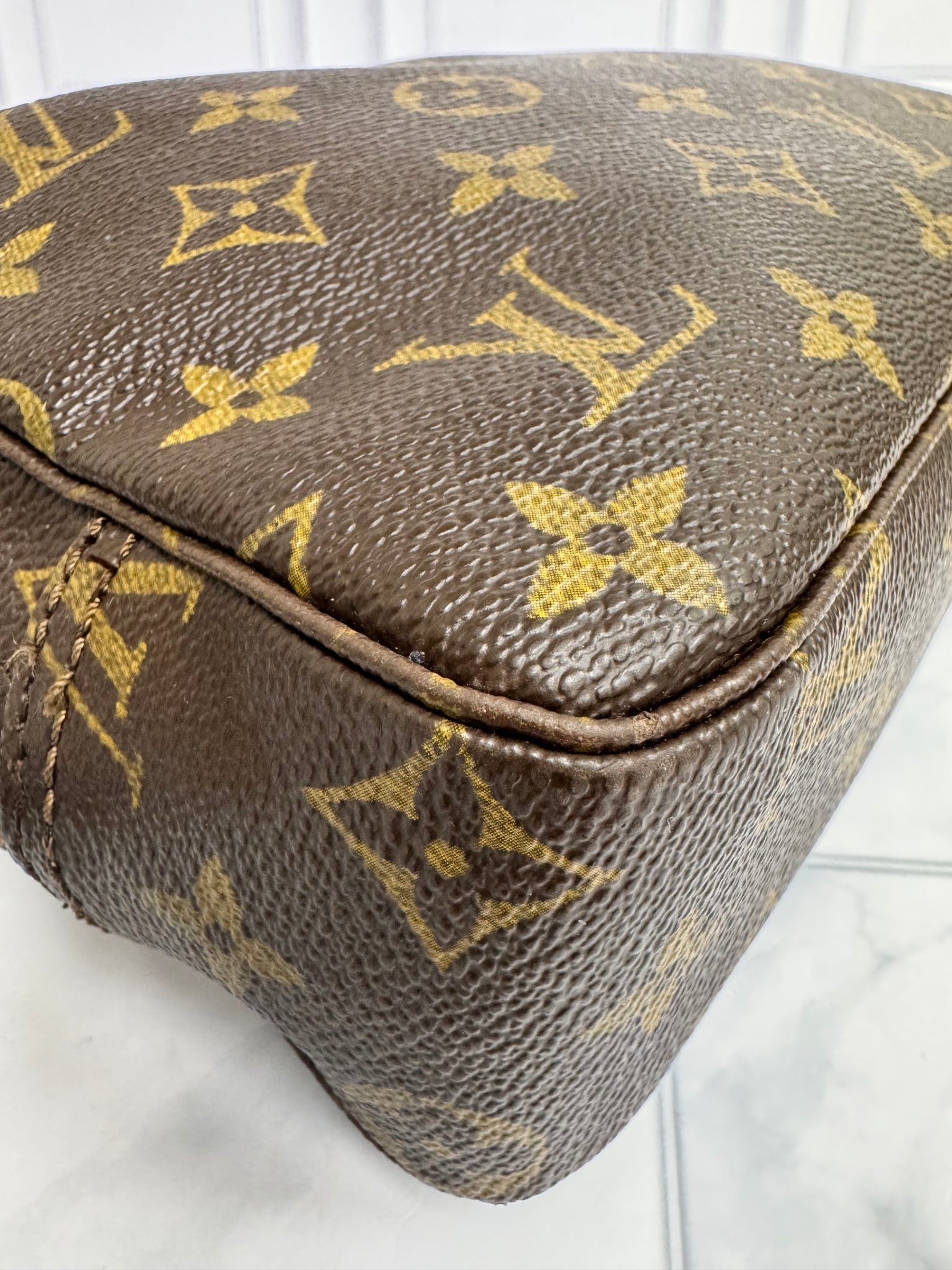 Louis Vuitton Monogram Trousse Toilette 23
