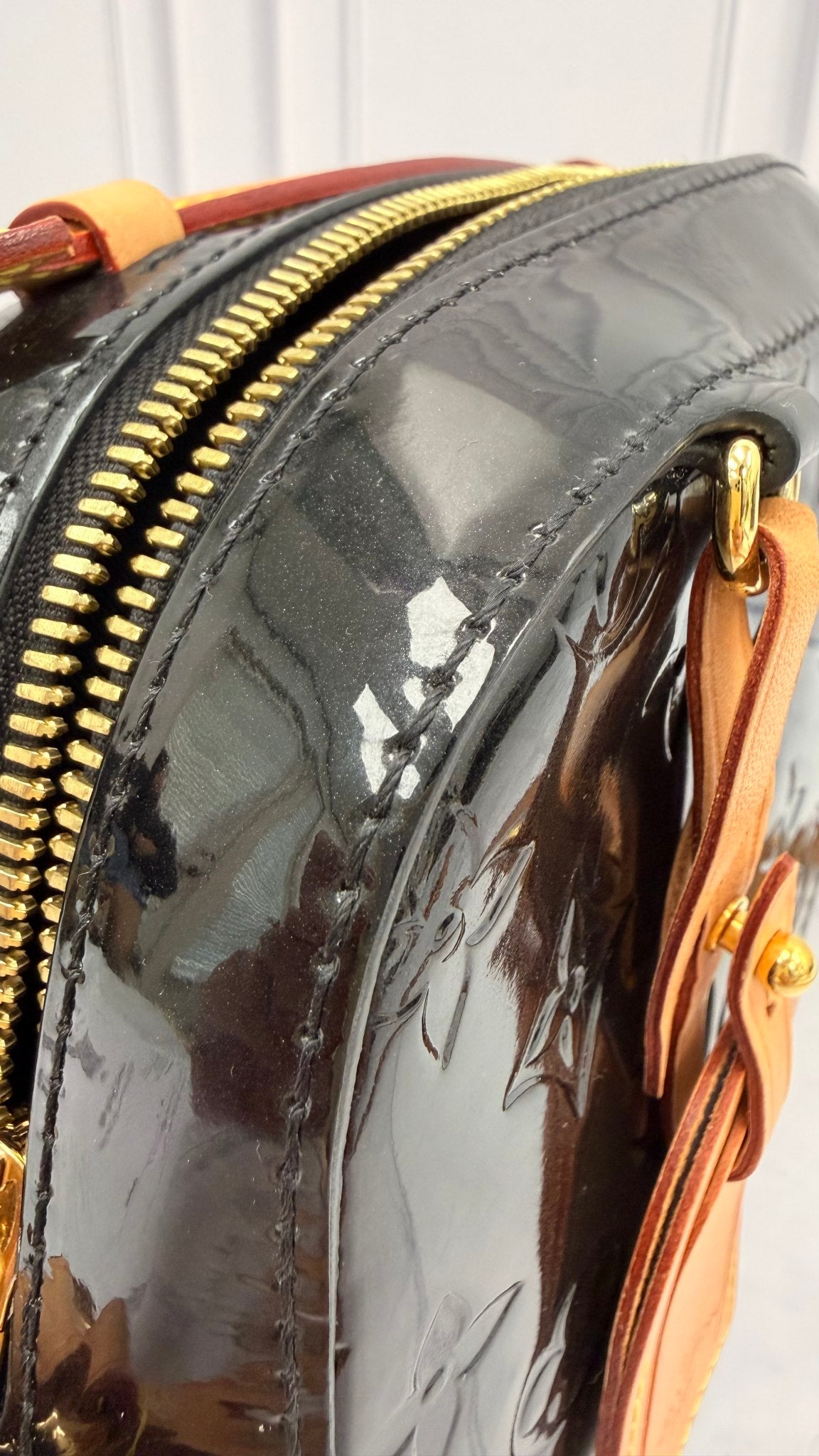 Louis Vuitton Black Vernis Santa Monica Camera Bag