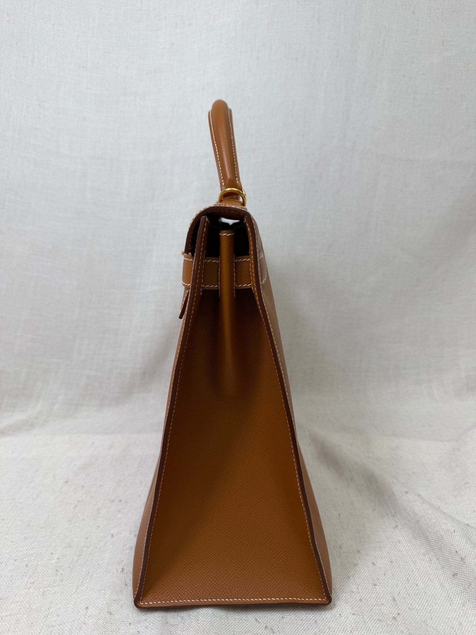 LIKE NEW - Hermes Gold Epsom Leather Kelly 40 Handbag