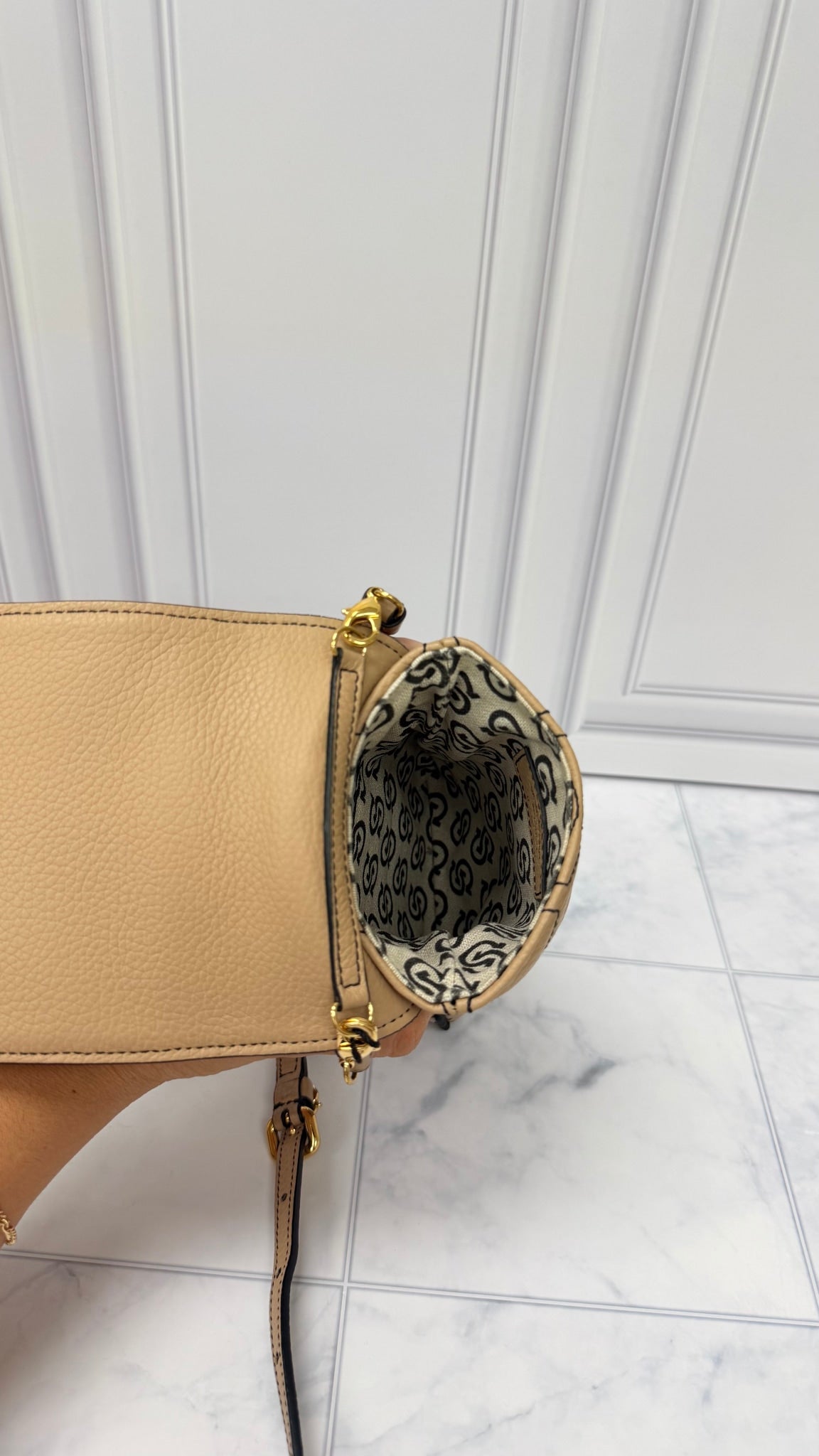 Salvatore Ferragamo Beige Grained Leather Phone Crossbody