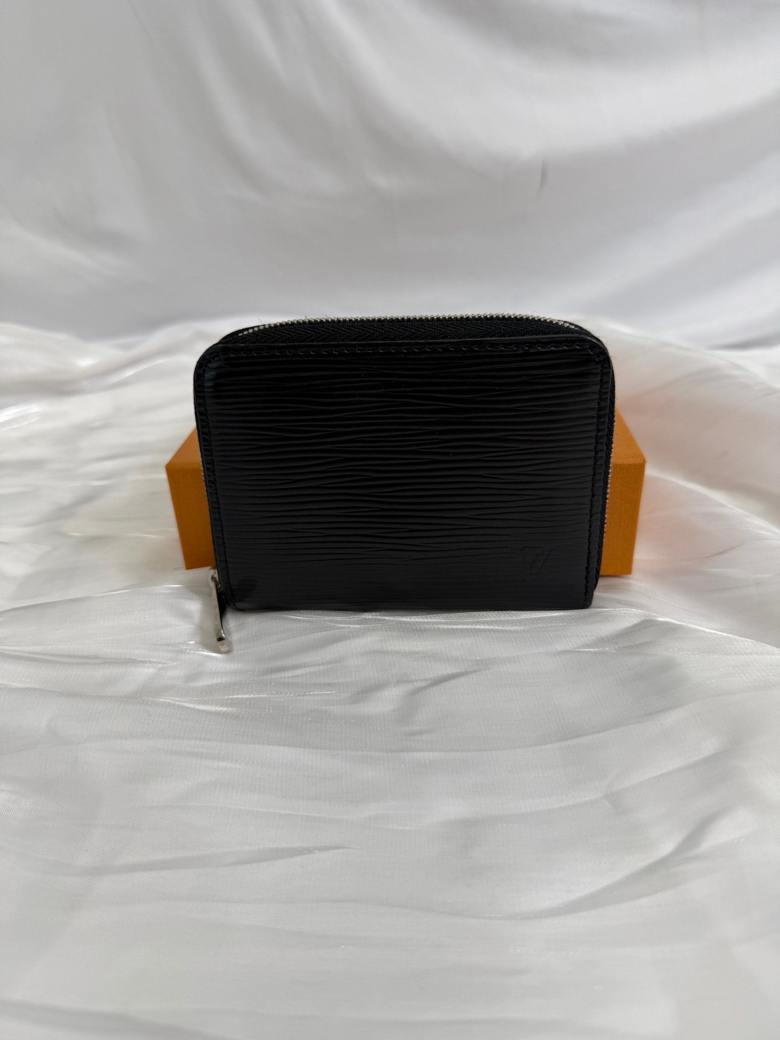 Louis Vuitton Black Epi Zippy Compact Wallet