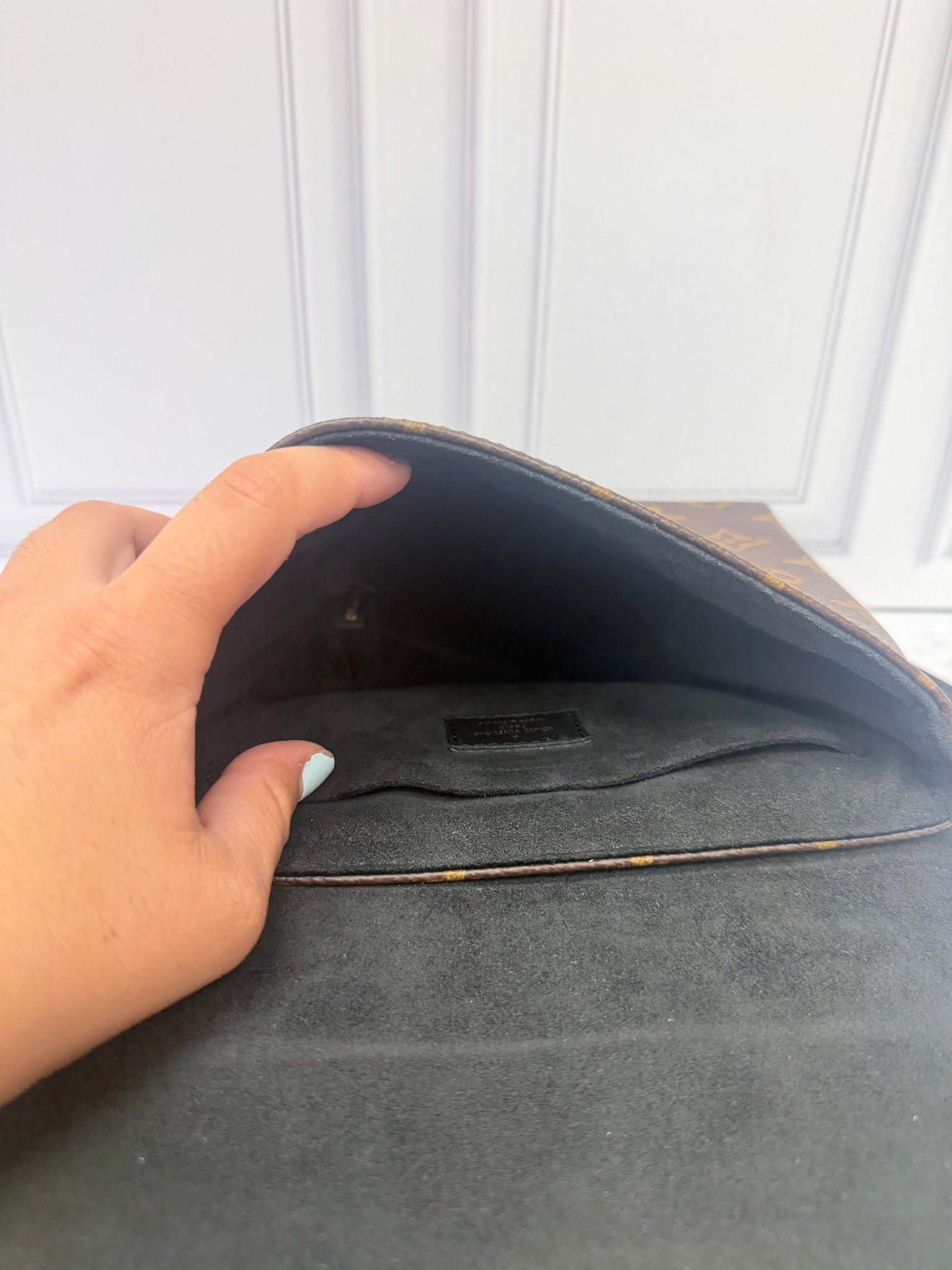 Louis Vuitton Monogram Black Leather Locky BB Crossbody Bag
