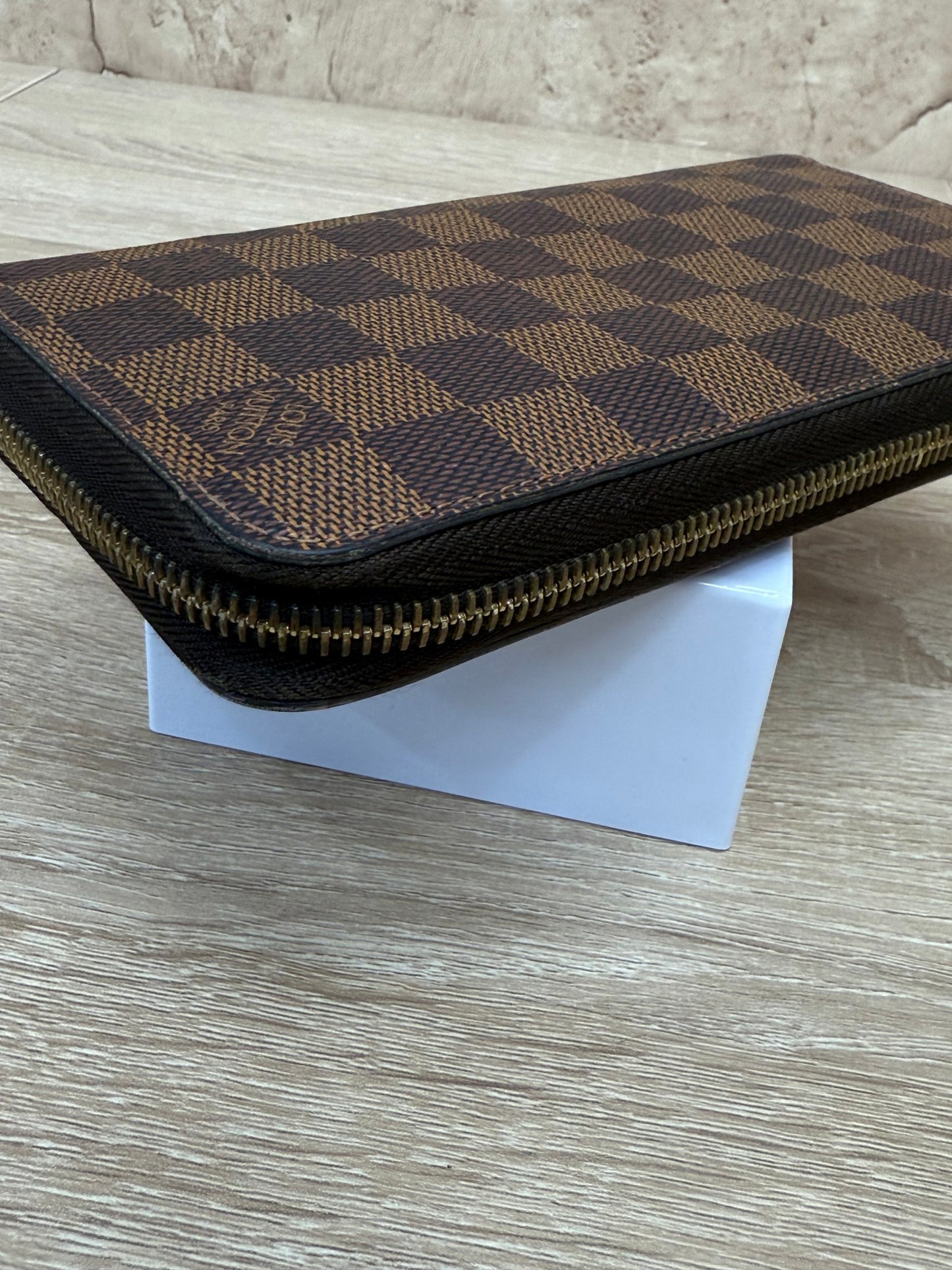 Louis Vuitton Damier Ebene Zippy Wallet