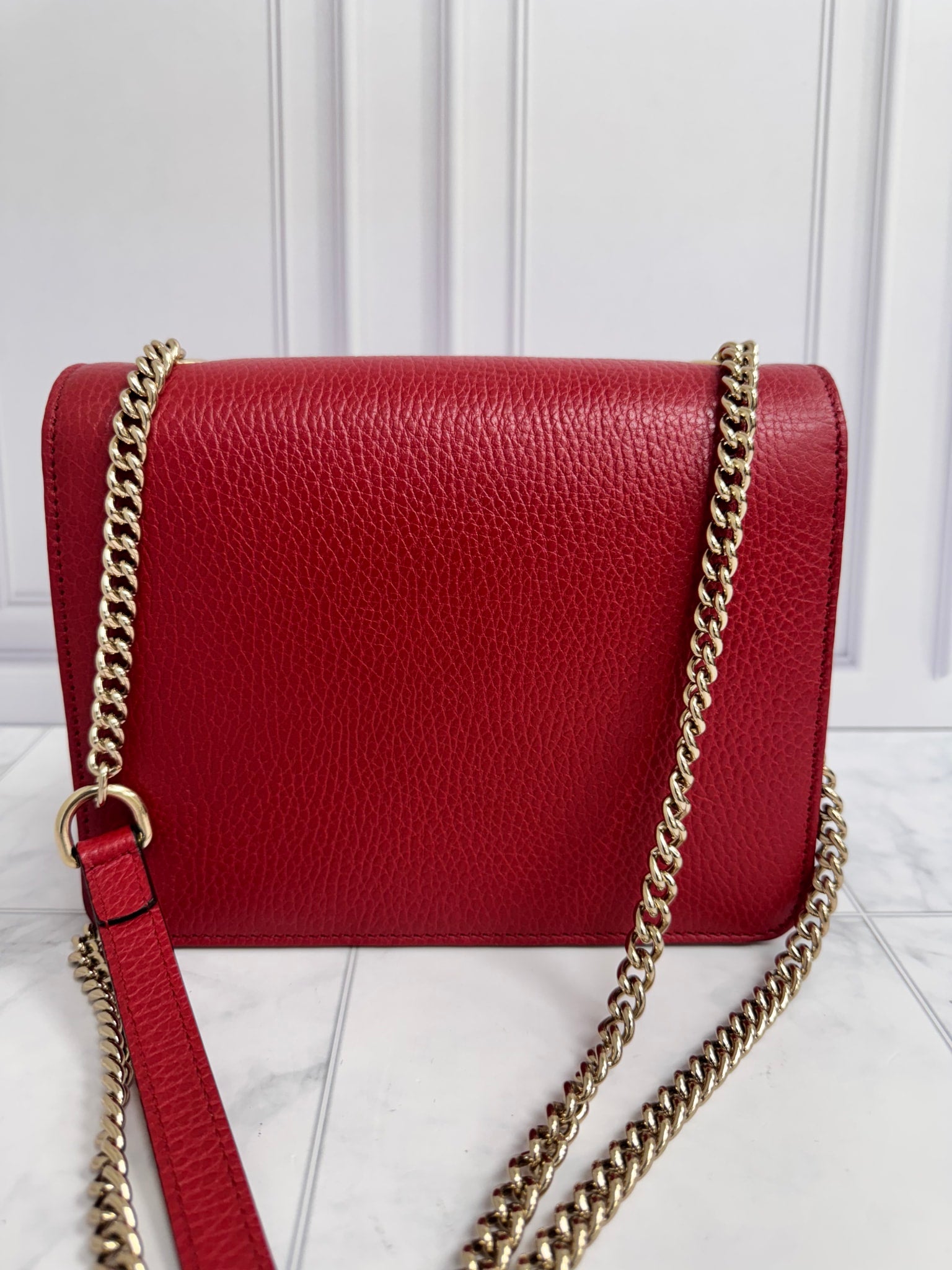 Gucci Red Pebbled Leather Interlocking G Small Chain Crossbody Bag