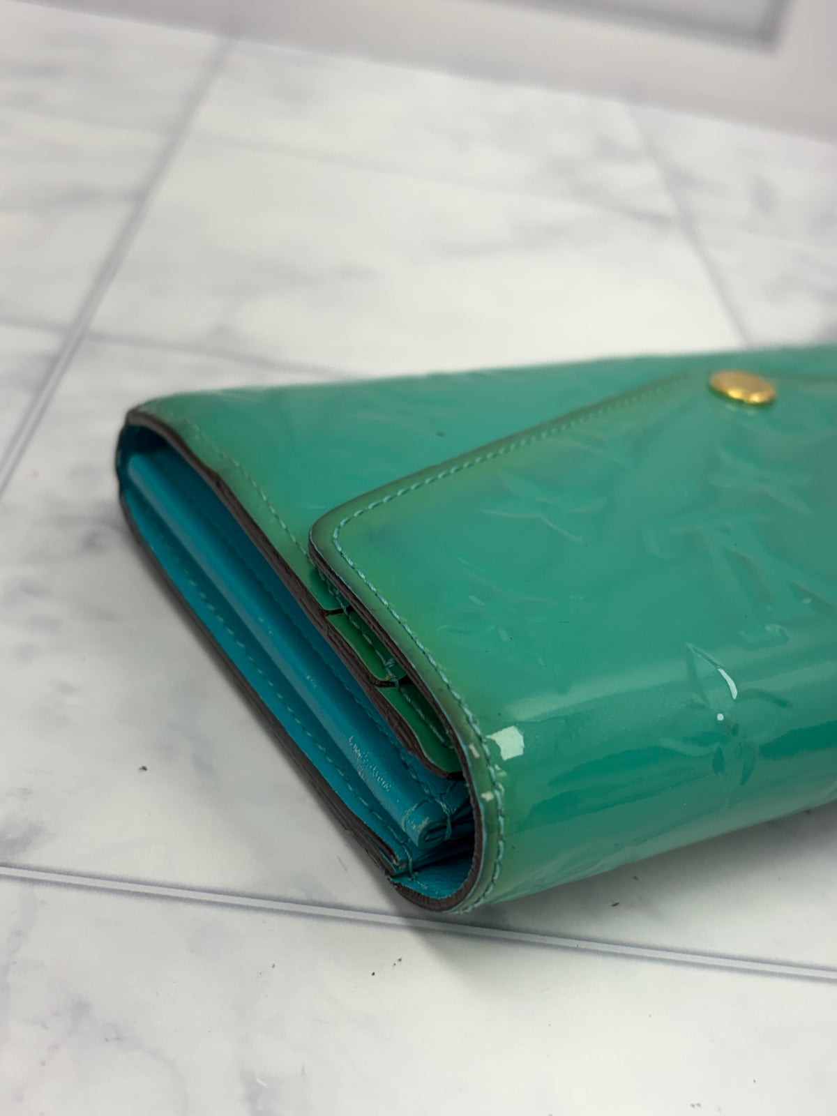 Louis Vuitton Turquoise Monogram Vernis Sarah wallet