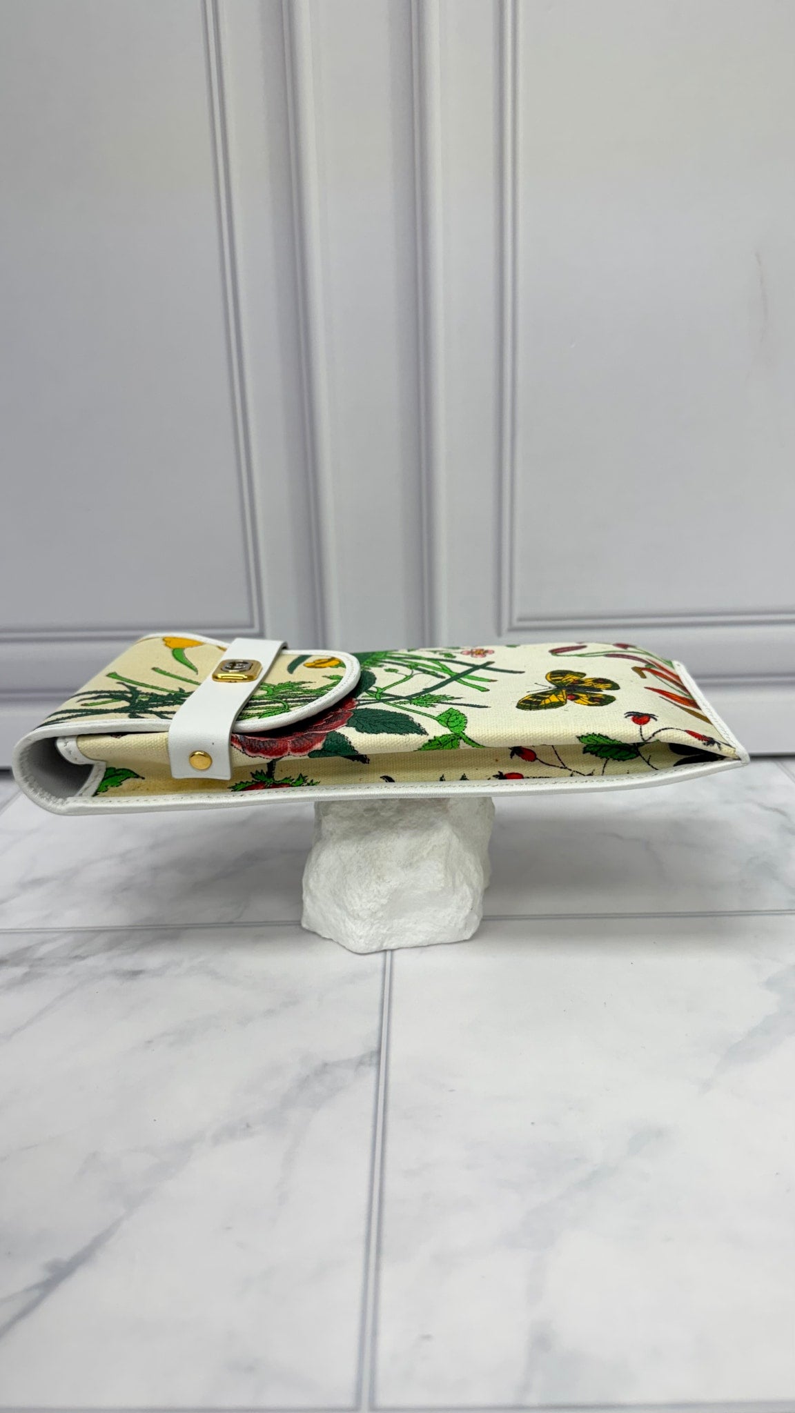 Gucci Vintage White Canvas Floral Phone Holder