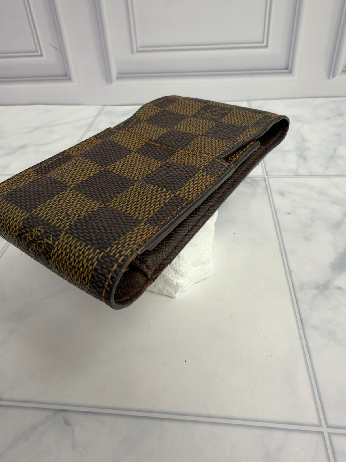 Louis Vuitton Damier Ebene Case