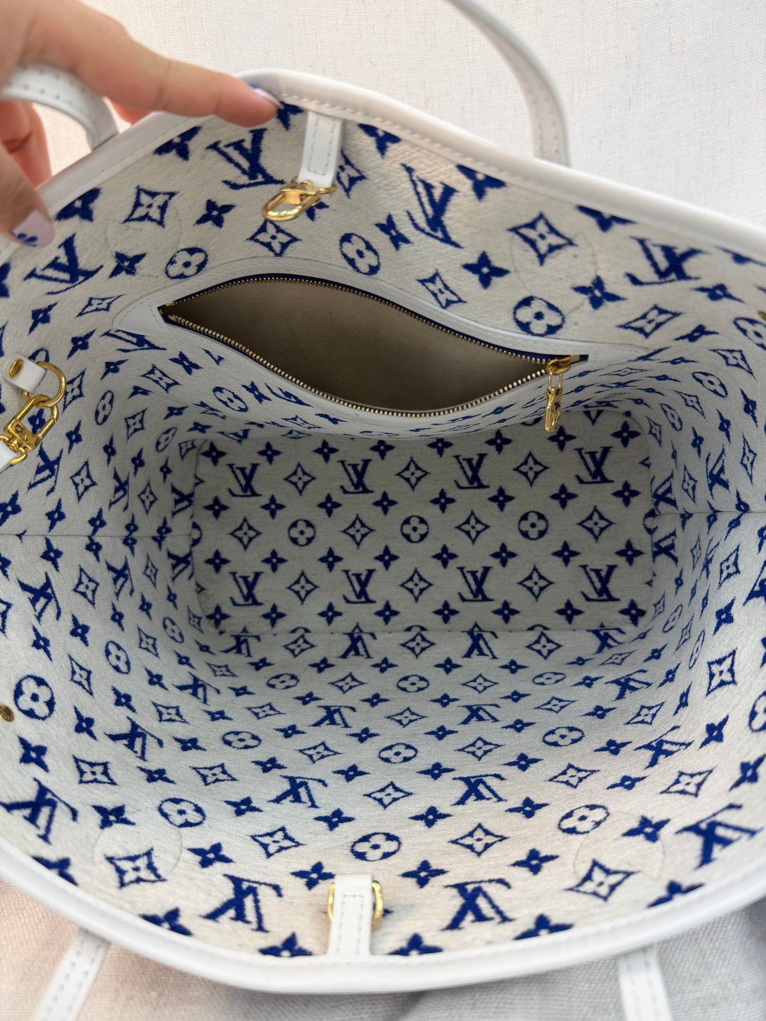 Louis Vuitton Blue And White Jaquard Velvet Neverfull MM Tote Bag