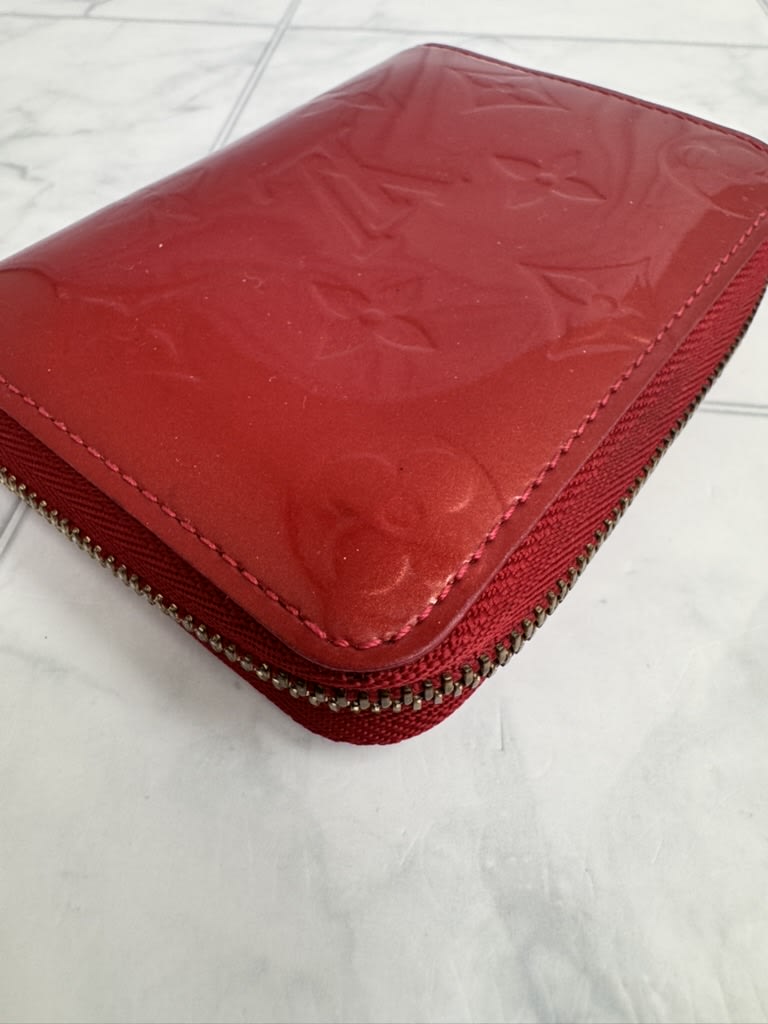 Louis Vuitton Red Vernis Compact Zippy