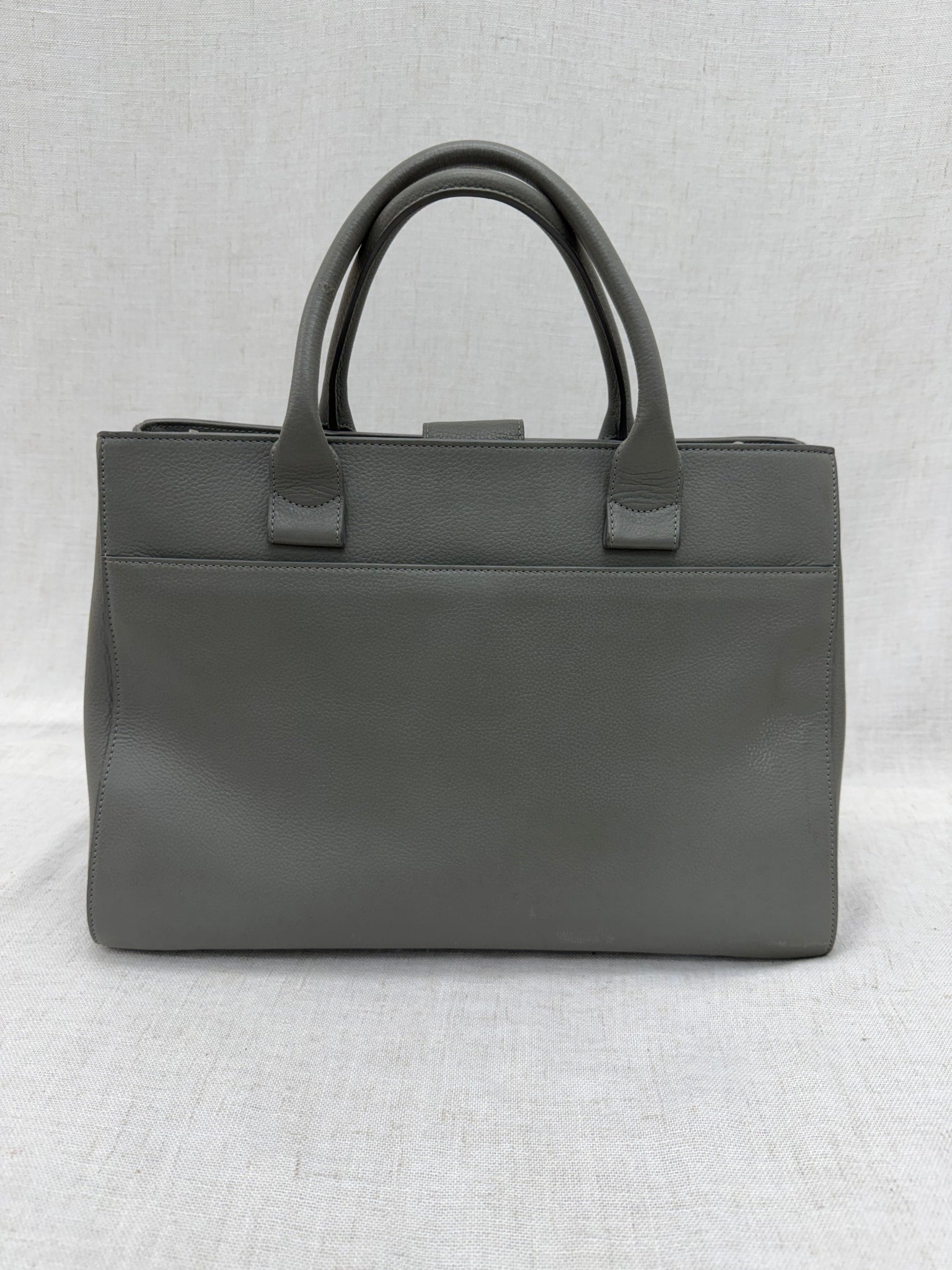 Chanel Grey Grained Calfskin Medium Neo Executive Tote