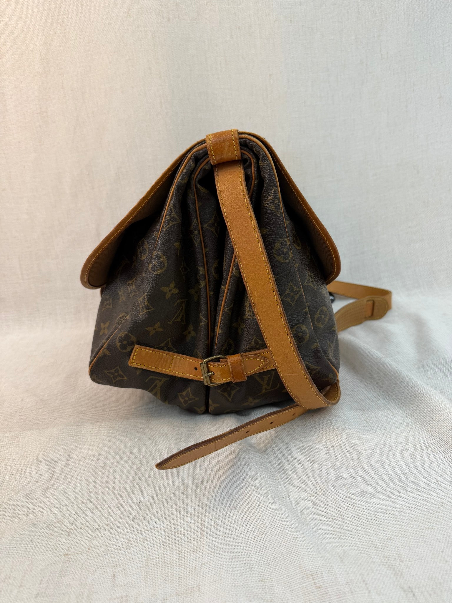 Louis Vuitton Monogram Saumur 35 Shoulder Bag