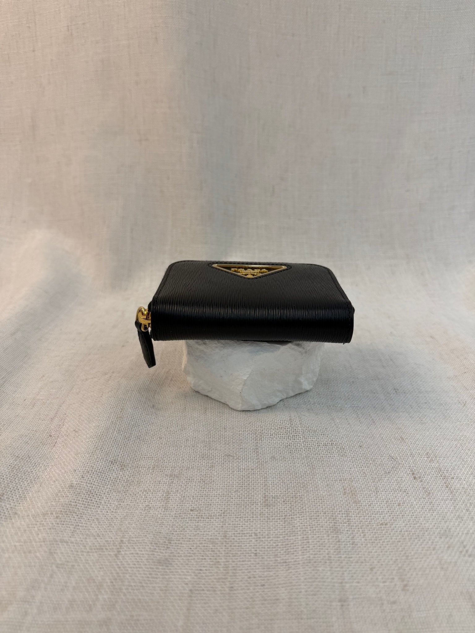 BRAND NEW-Prada Black Leather Vitello Zip Around Coin Case