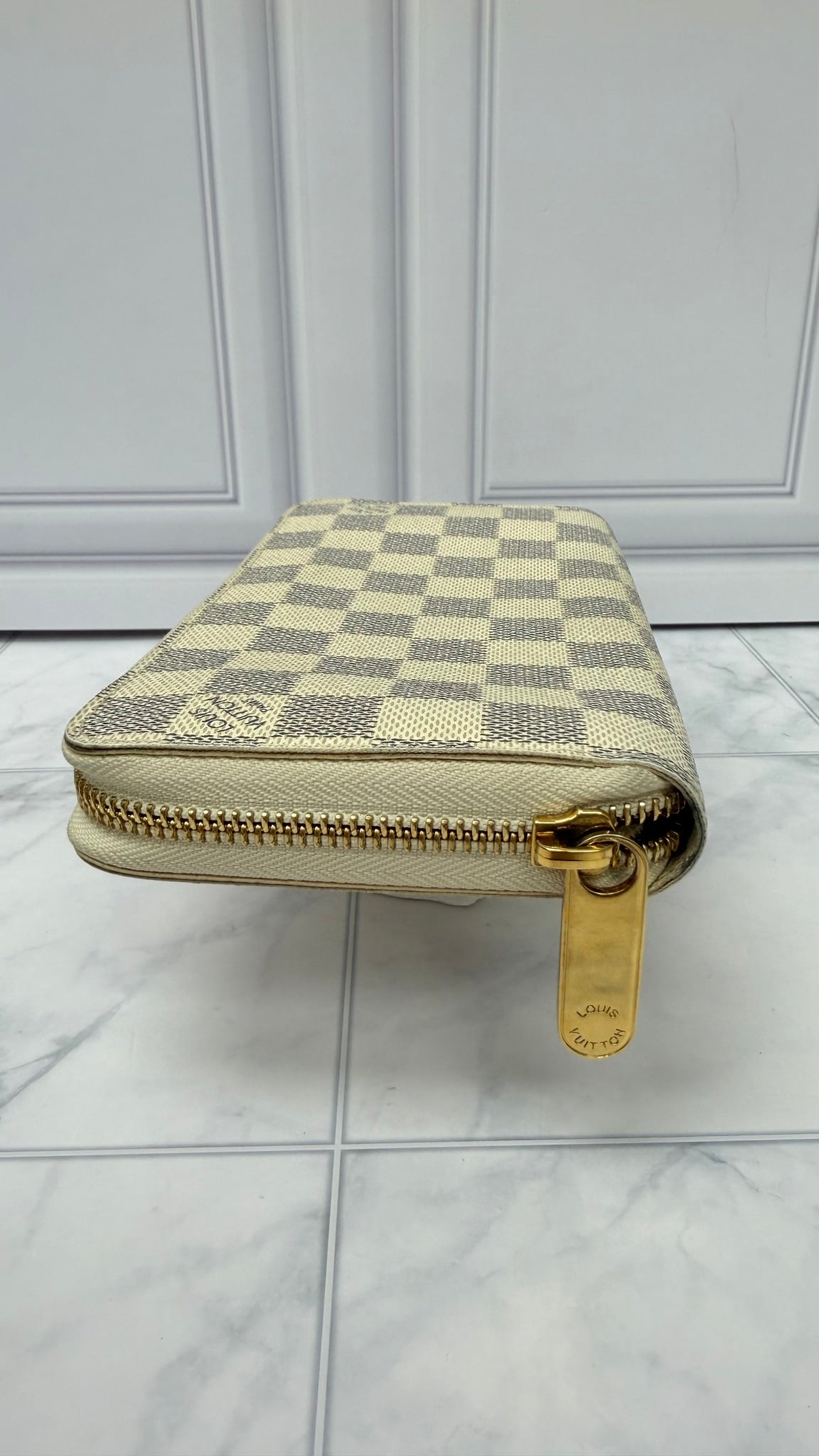 Louis Vuitton Damier Azur Zippy Wallet