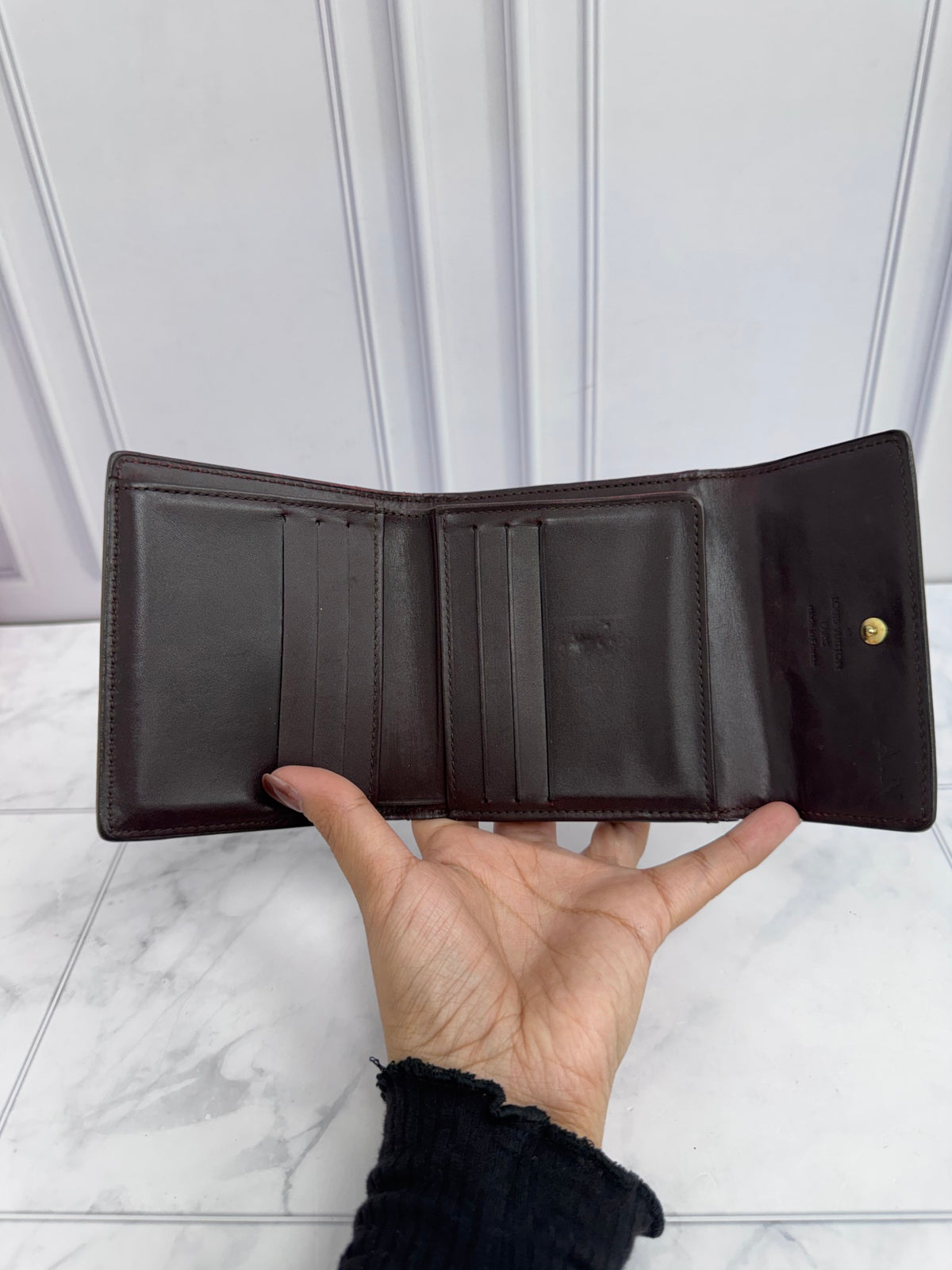 Louis Vuitton Deep Burgundy Vernis Monogram Elise Wallet