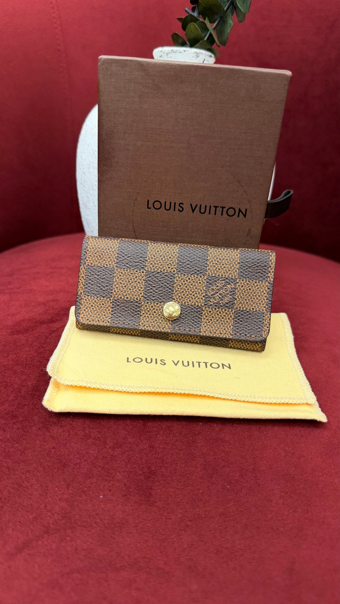 Louis Vuitton Damier Ebene 4 Key Holder