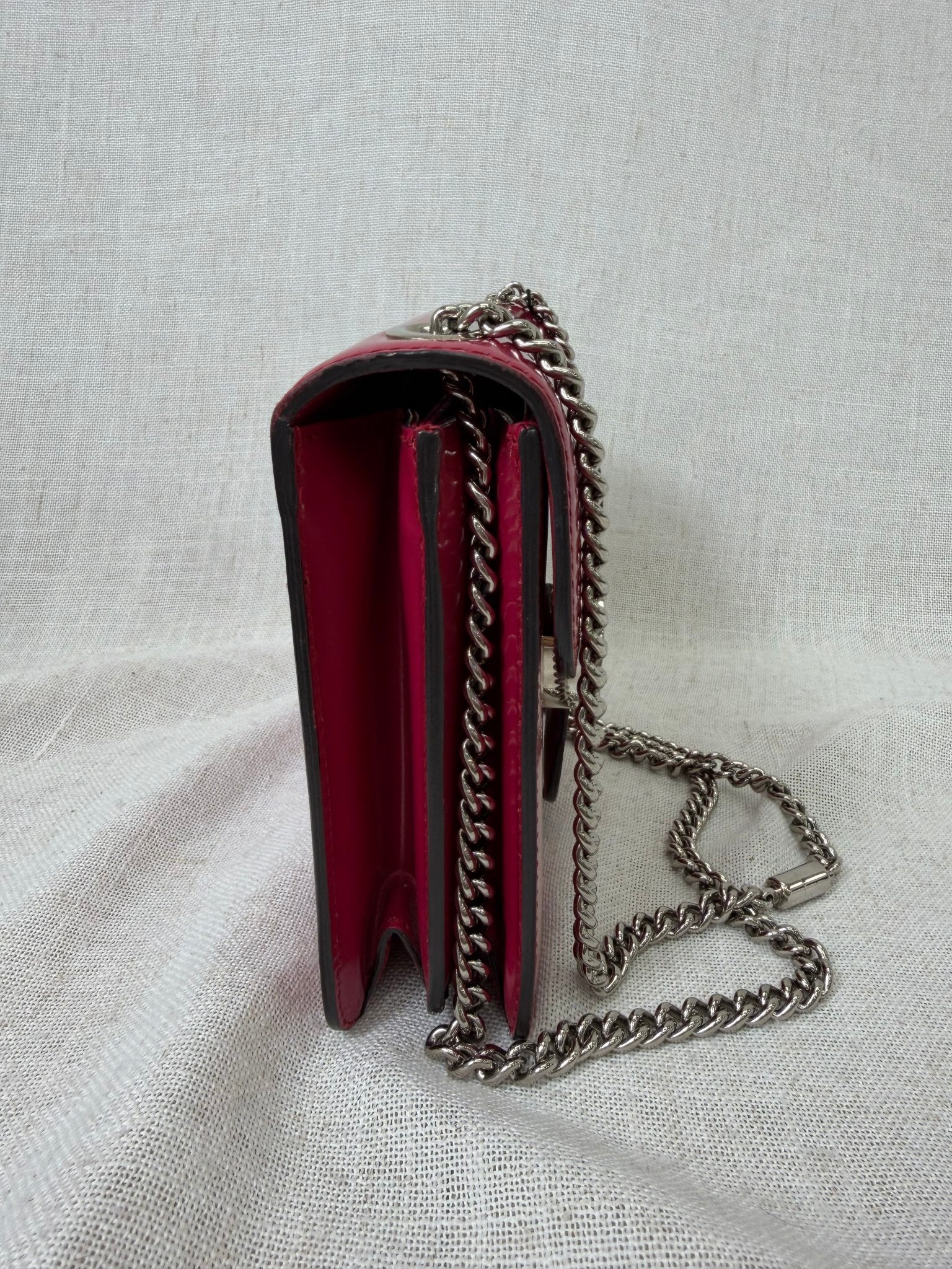 Gucci Magenta Patent Leather Interlocking G Chain Shoulder Bag