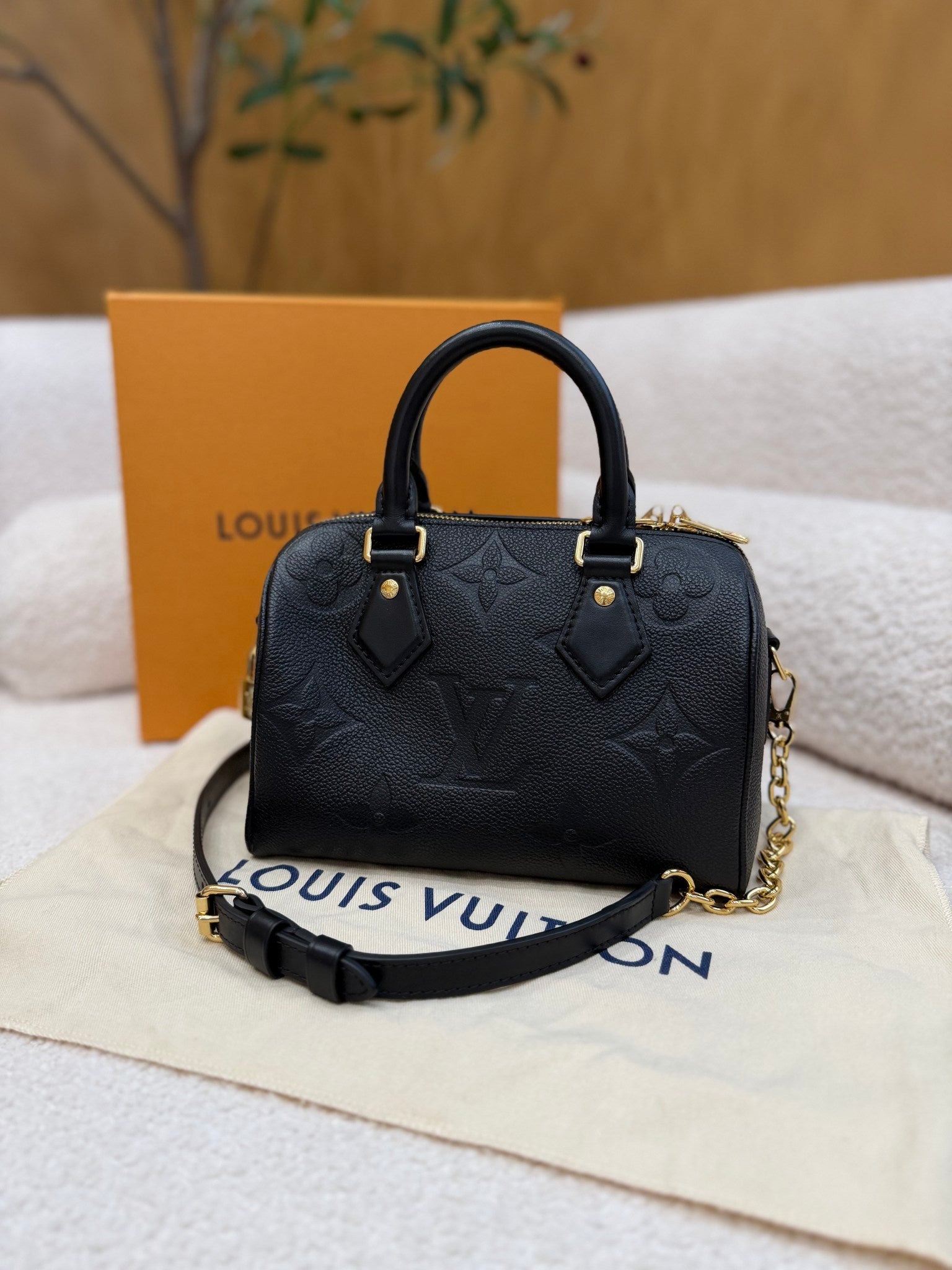 Louis Vuitton Black Empreinte Speedy 20 Bandouliere