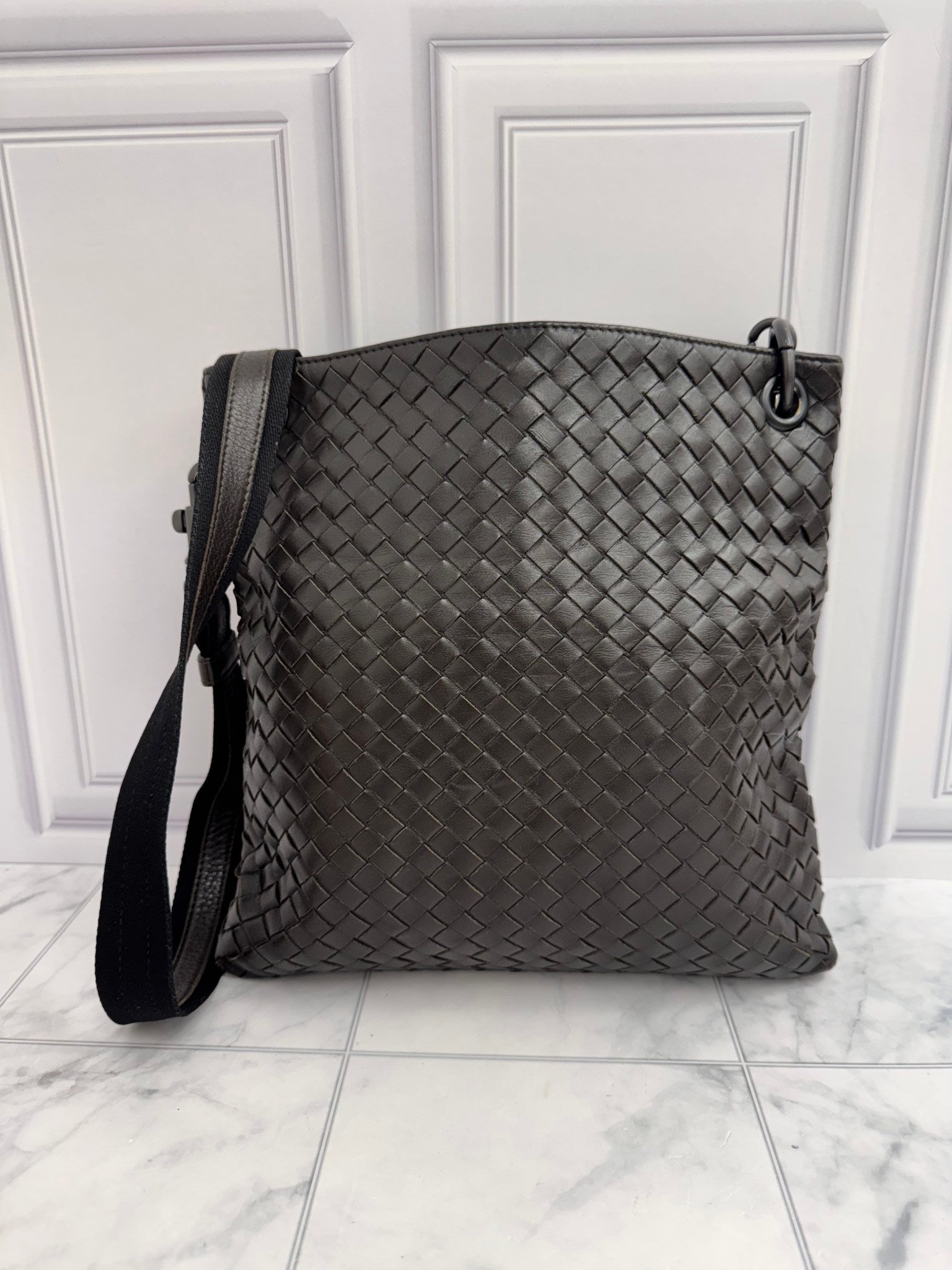 Bottega Veneta Dark Brown Intrecciato Leather Flat Messenger Crossbody Bag