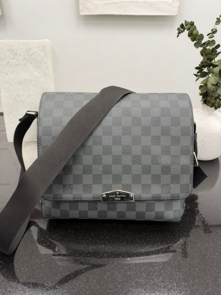 Louis Vuitton Damier Graphite District Messenger Bag PM