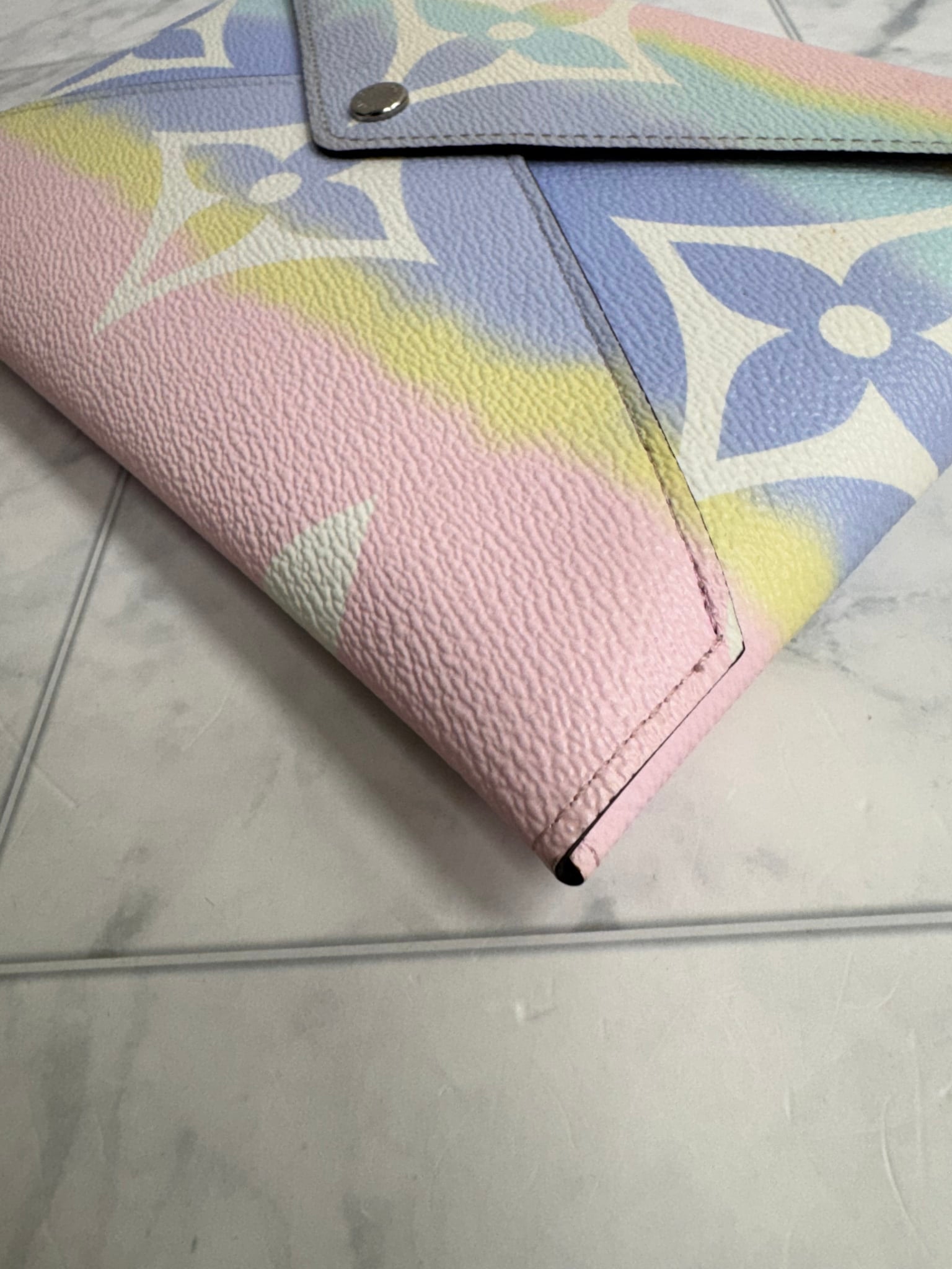 Louis Vuitton Pink Monogram Escale Large Kirigami Pochette