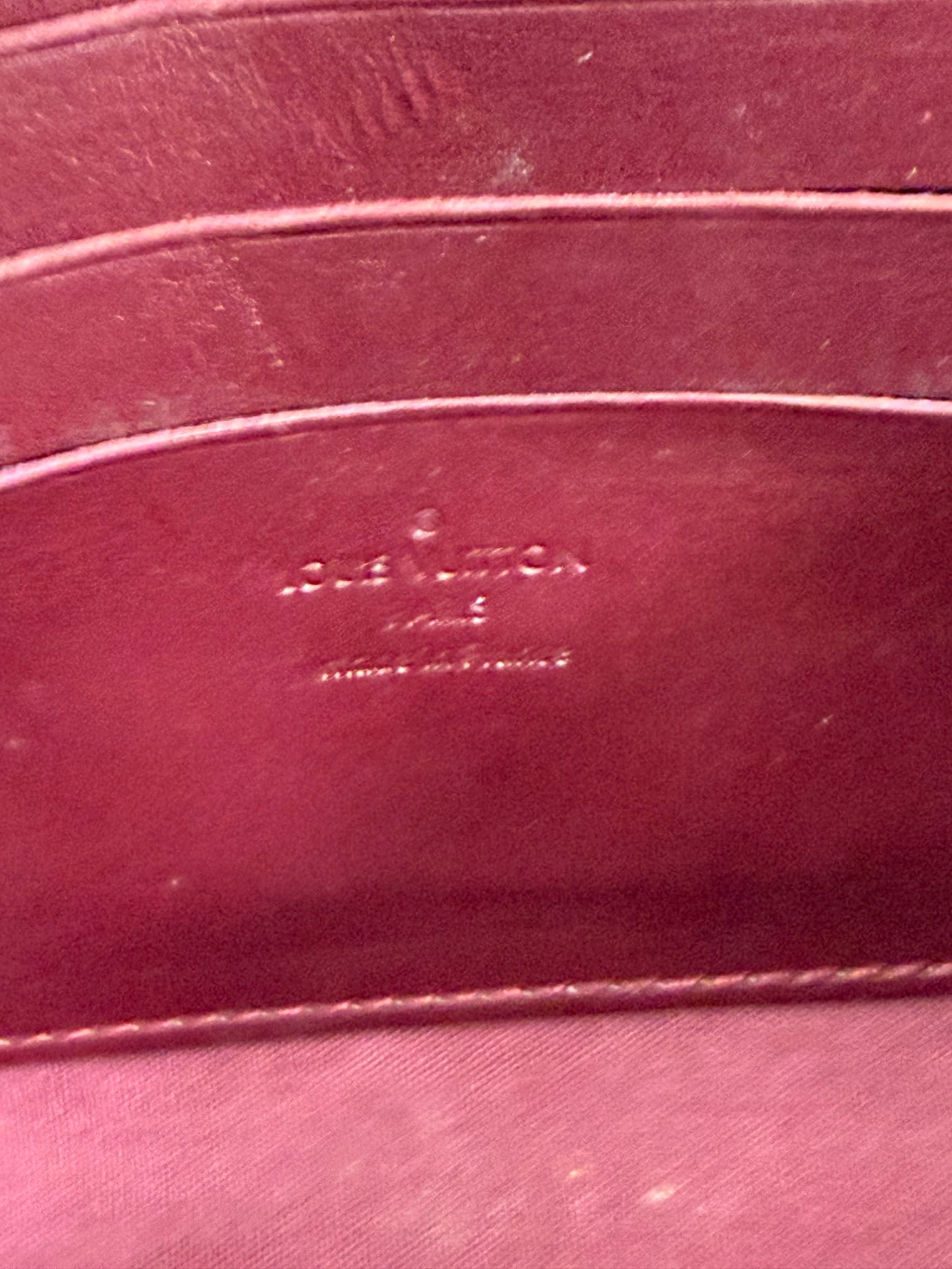 https://res.cloudinary.com/dyql5hig8/image/upload/v1761330417/ekkrsvf3vjzzqsncgia3.jpg