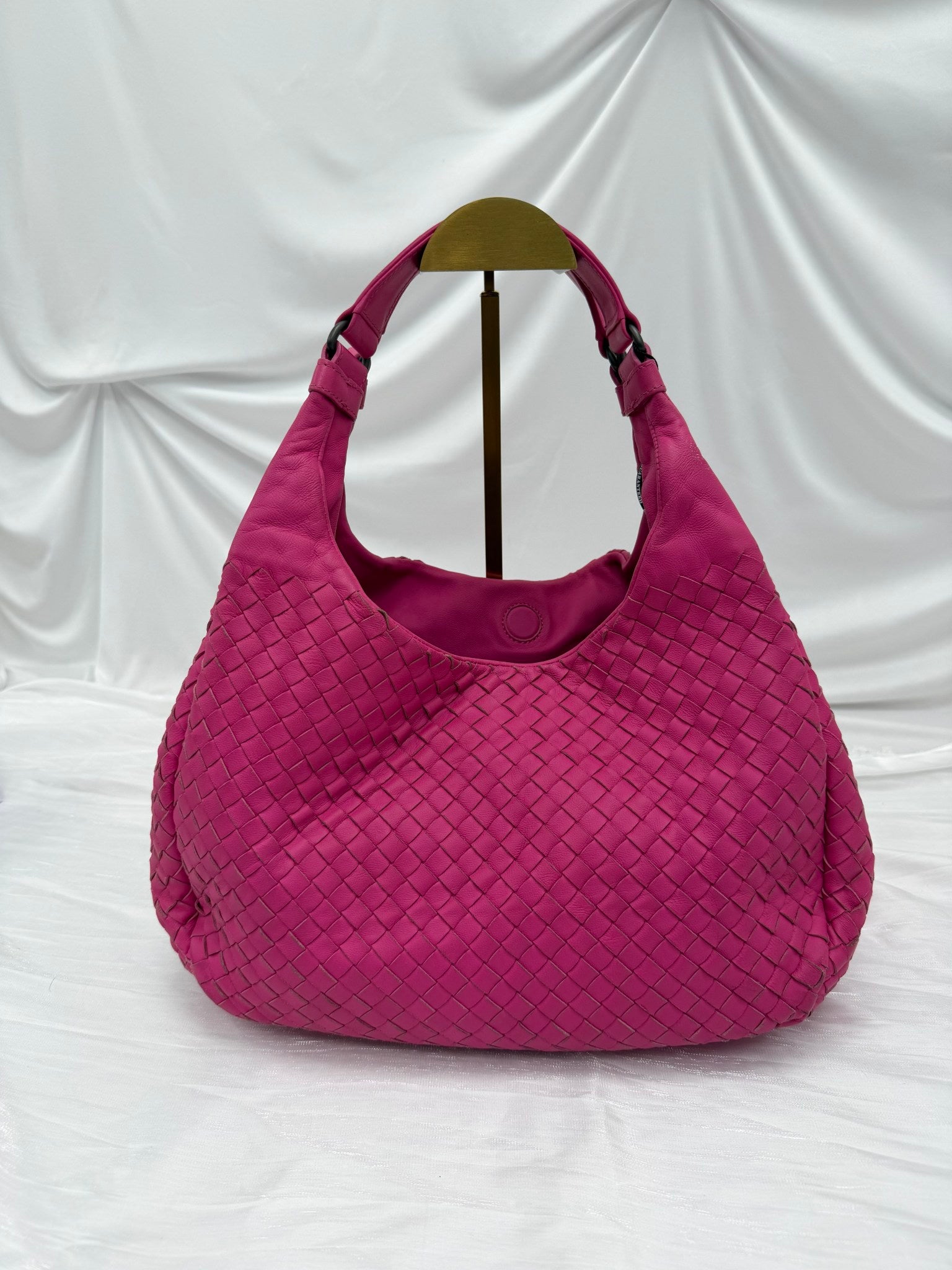 Bottega Veneta Pink Intrecciato Leather Hobo Bag