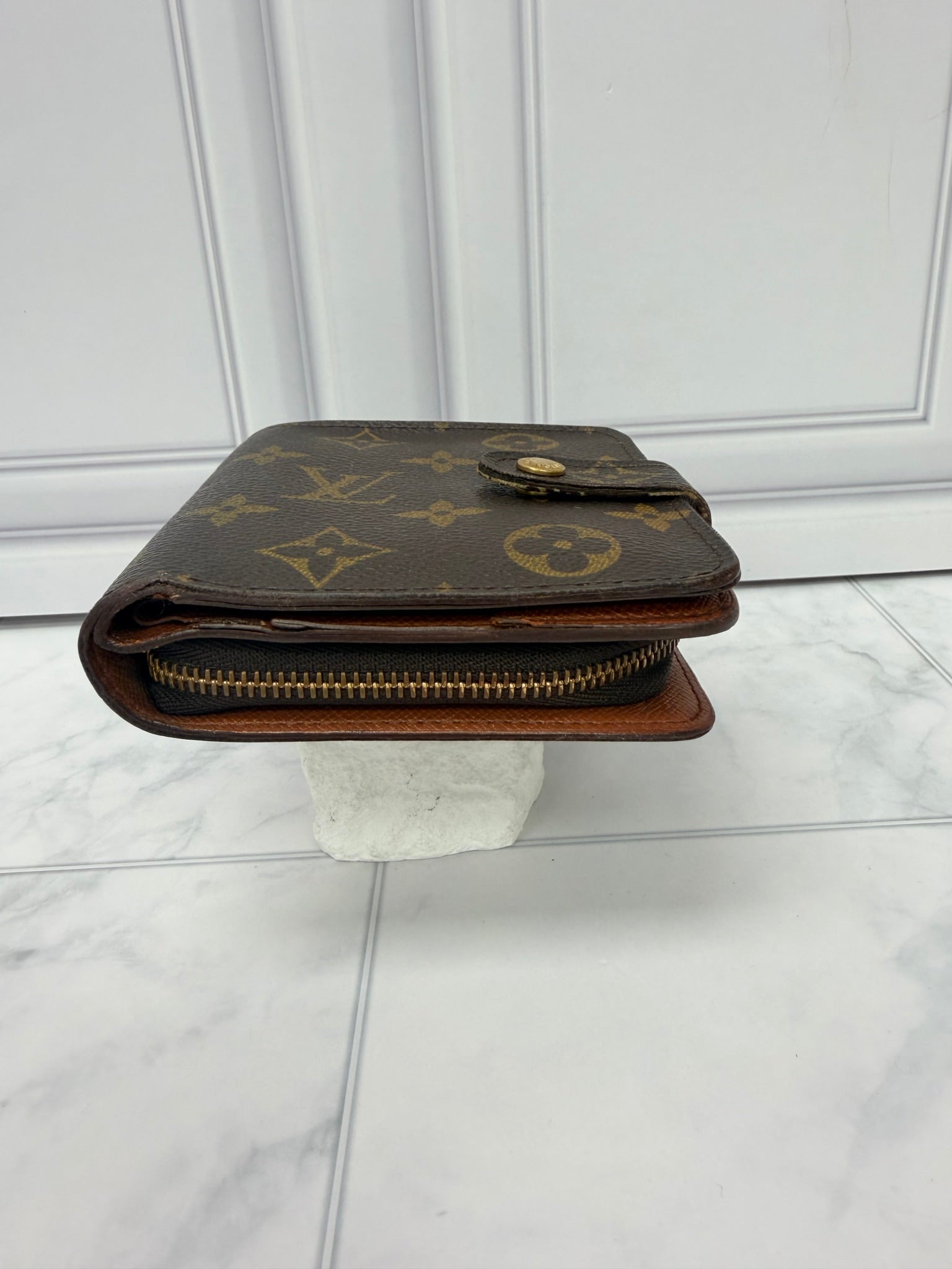 Louis Vuitton Monogram Zippy Compact Wallet