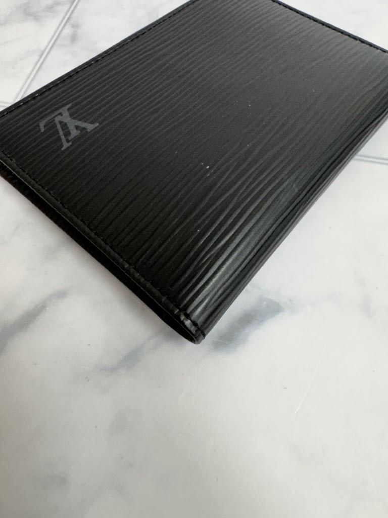 Louis Vuitton Black Epi Porte 2 Cartes Vertical Card Case