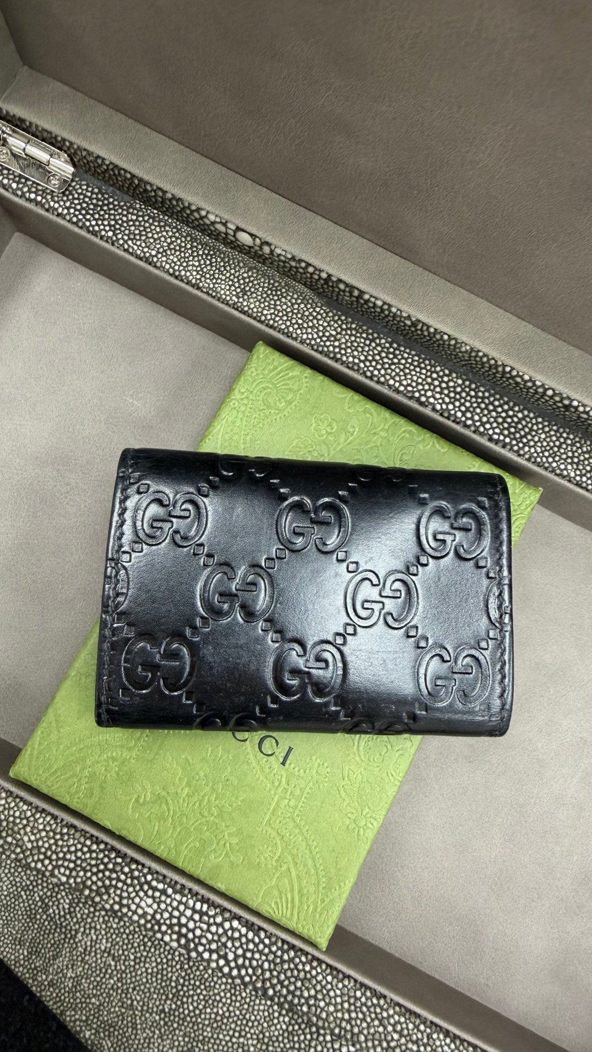 Gucci Black Guccissima Leather 6 Key Ring Case
