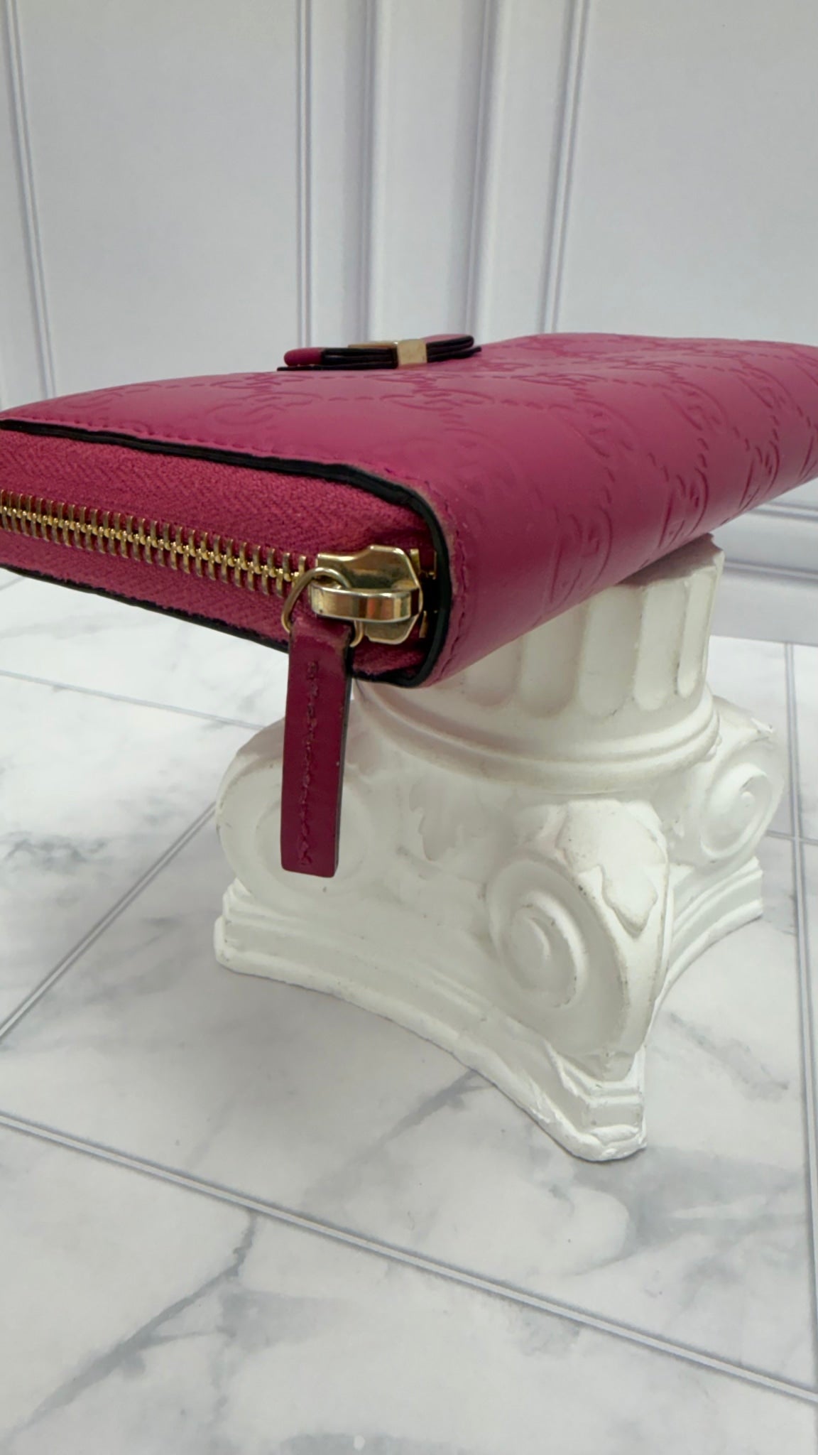 Gucci Magenta Guccissima Leather Zippy Bow Wallet