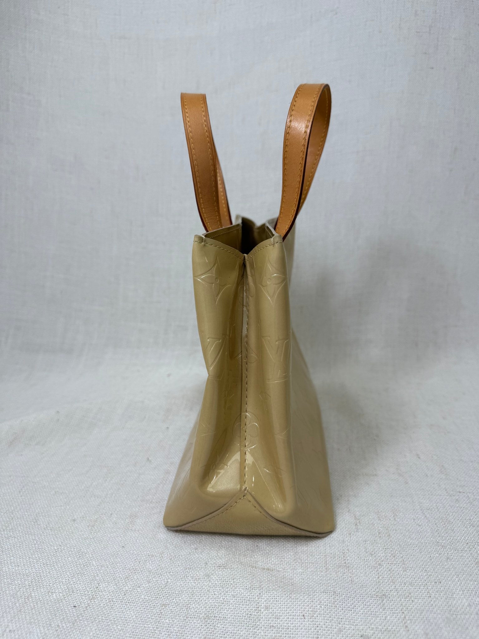 Louis Vuitton Beige Vernis Leather Reade PM Tote Bag