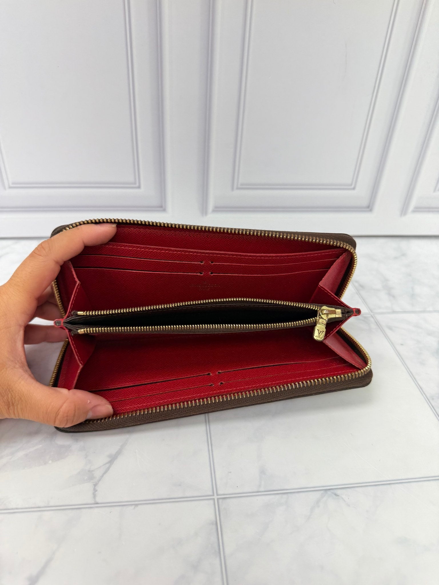 Louis Vuitton Damier Ebene Portefeuille Clemence Zippy Wallet