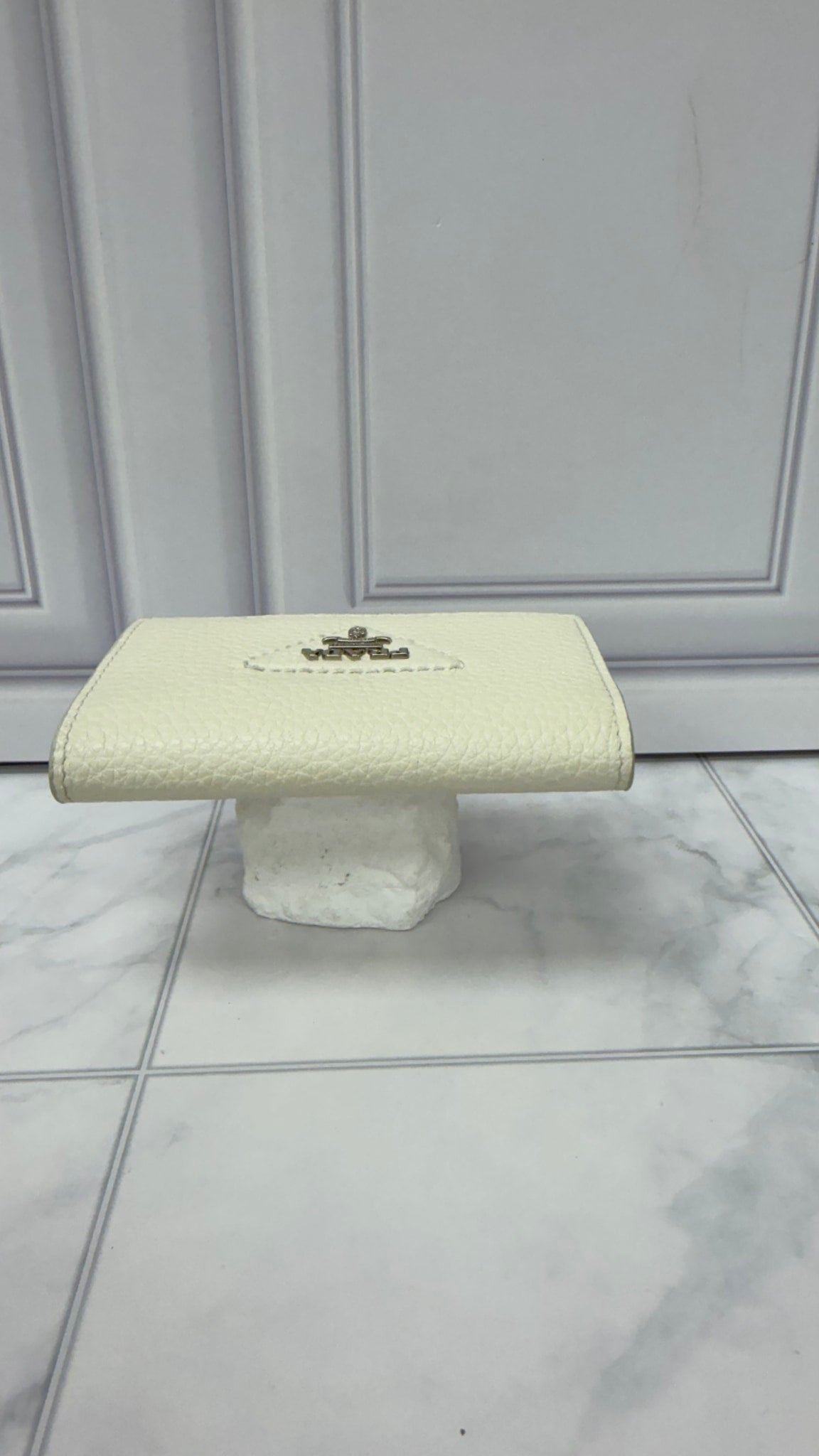 BRAND NEW - Prada White Grained Leather Card Holder