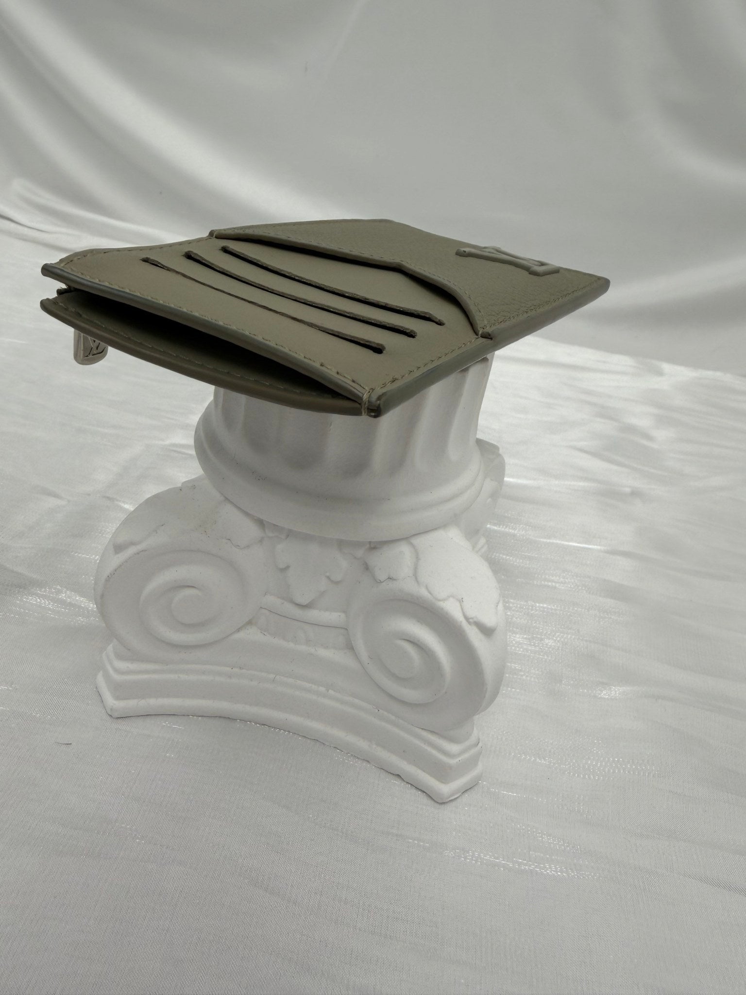 Louis Vuitton Turtledove Leather Aerogram Coin Card Case