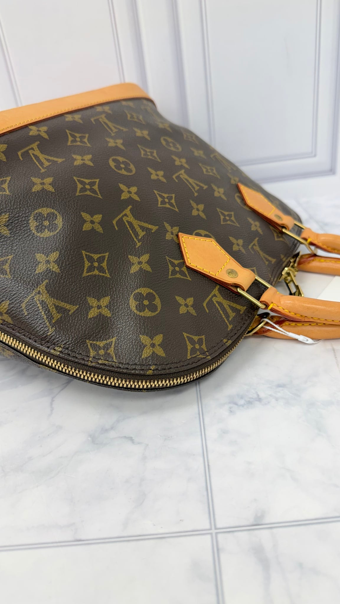 Louis Vuitton Monogram Alma PM Handbag