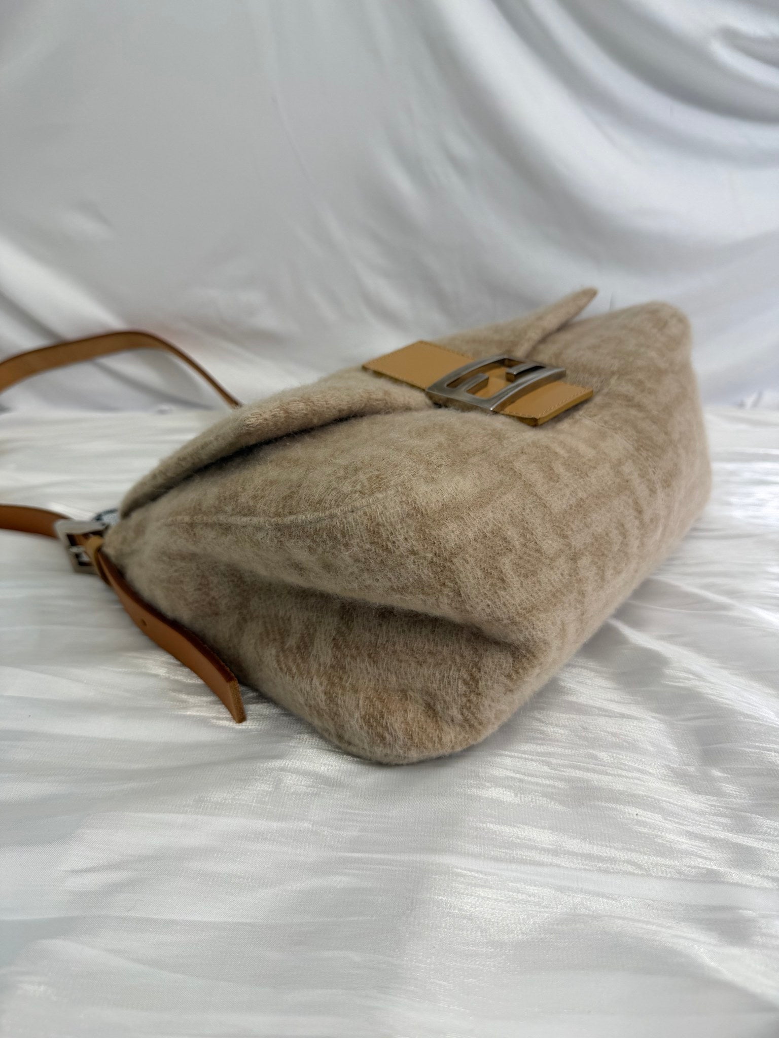 Fendi Beige Wool Mamma Baguette