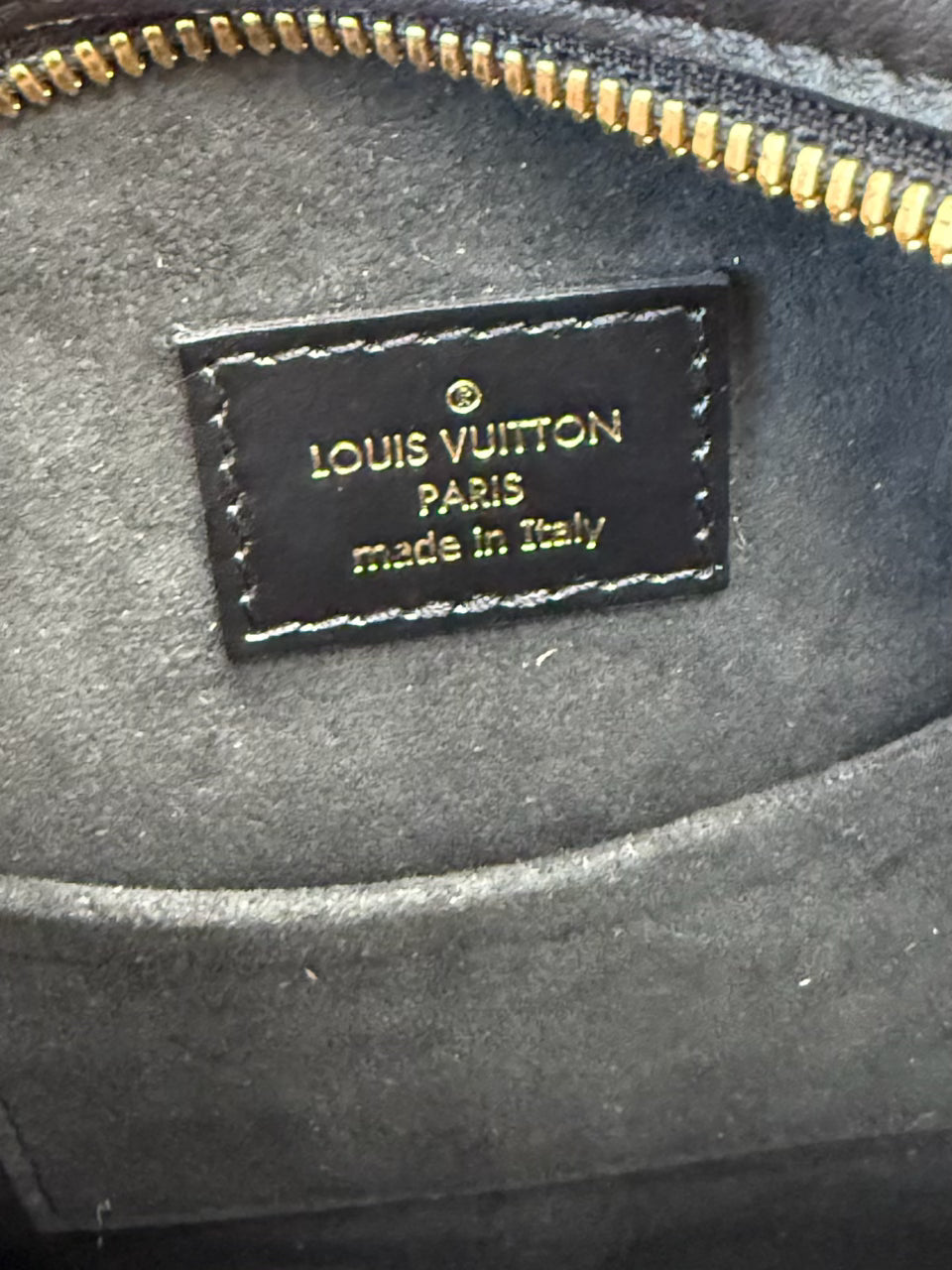 Louis Vuitton Black Vernis Boite Chapeau Souple MM