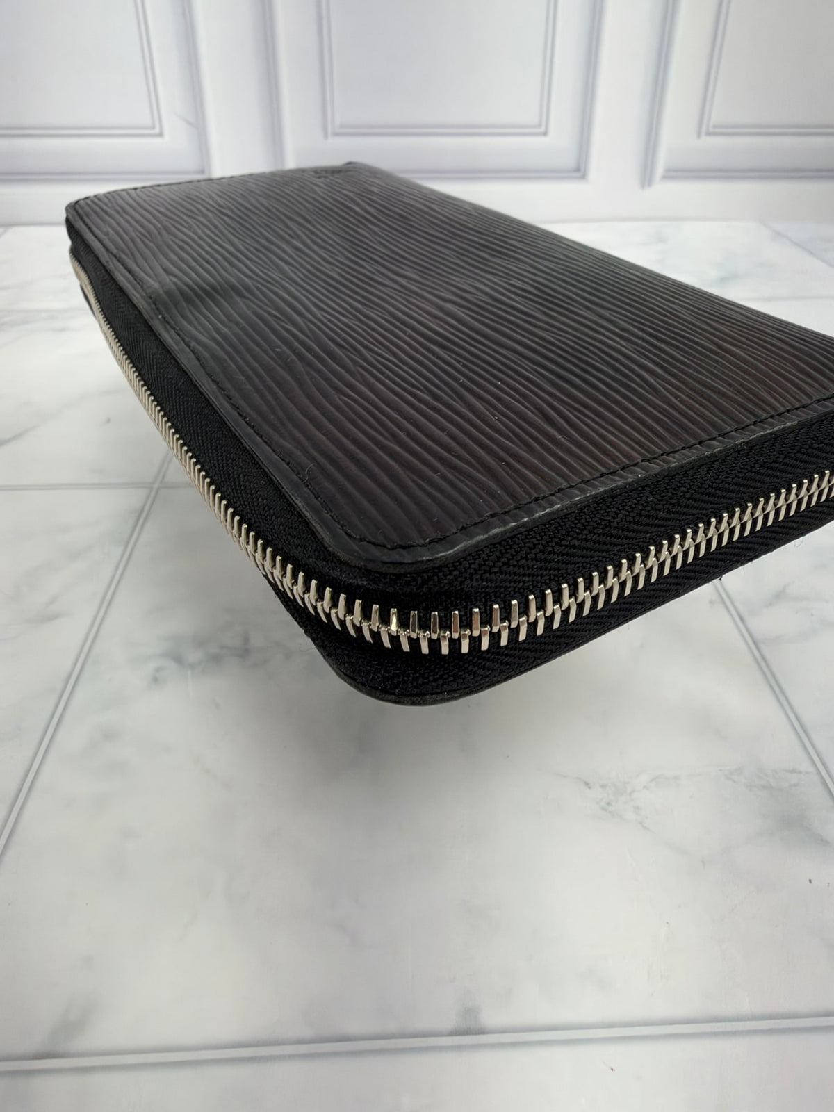 Louis Vuitton Black Epi Electric Zippy Wallet
