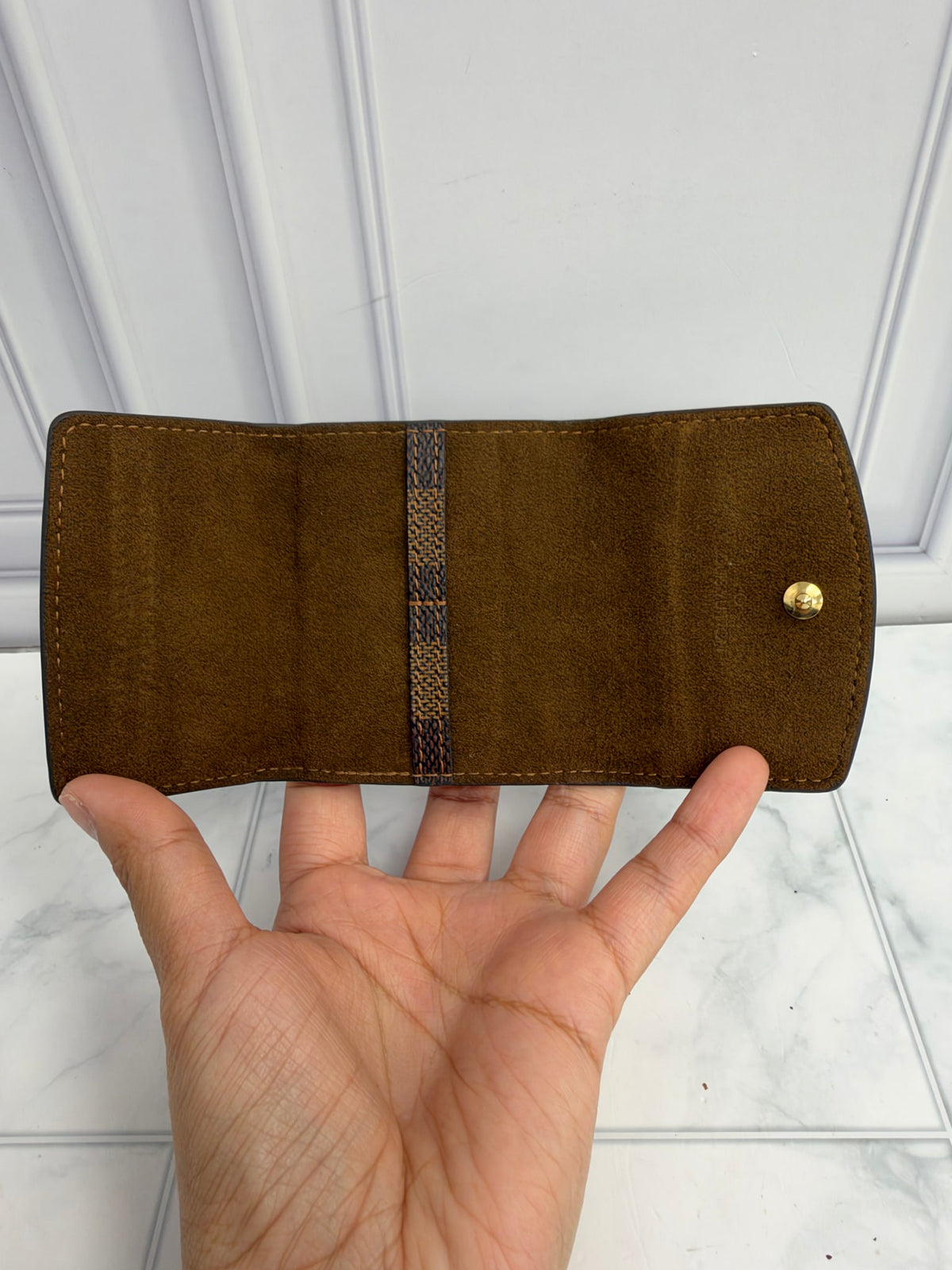 LIKE NEW - Louis Vuitton Damier Ebene Cufflinks Case